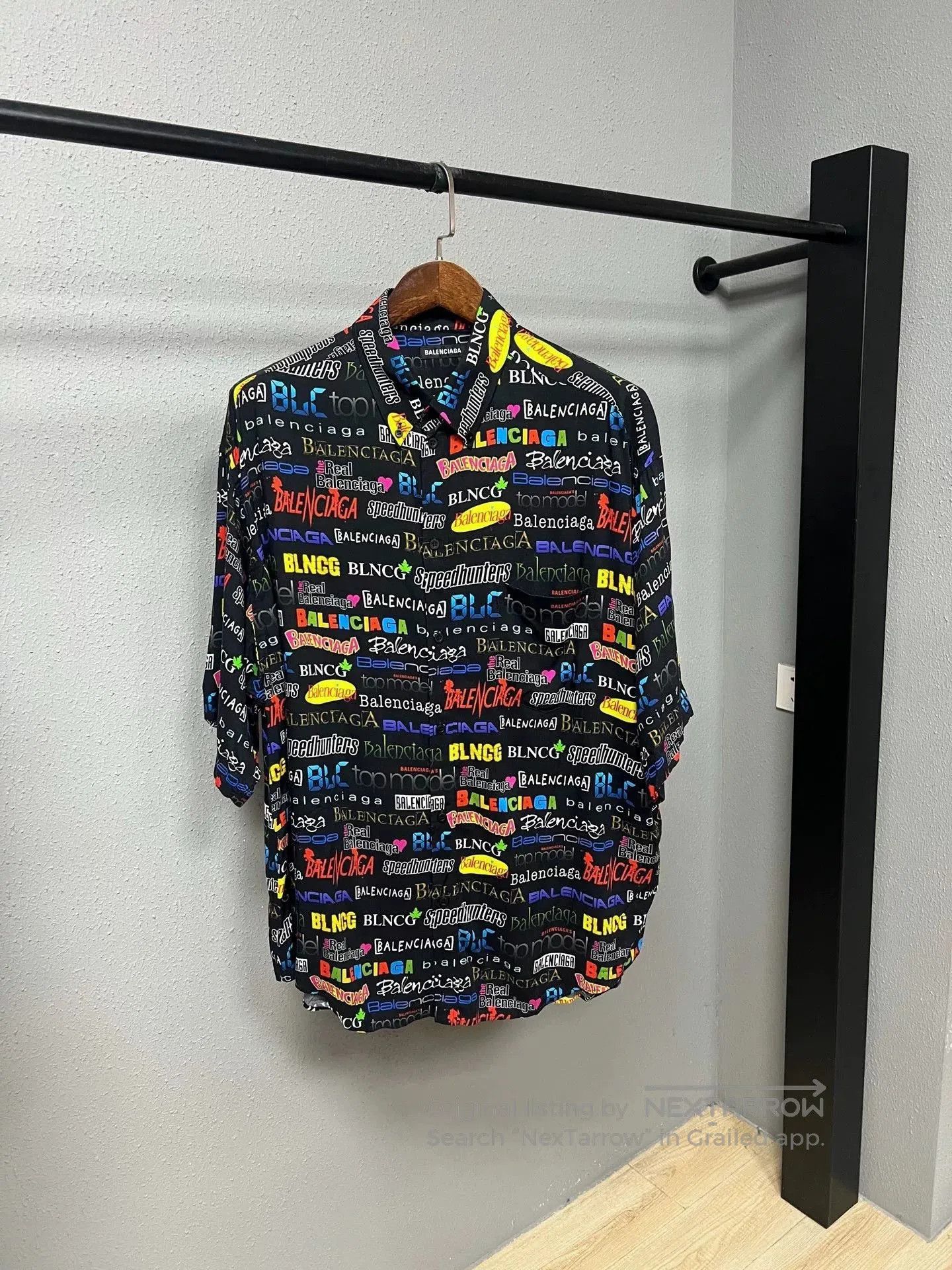Balenciaga Balenciaga Colorful Badge Shirt. Size S / US 4 / IT 40 - 1 Thumbnail