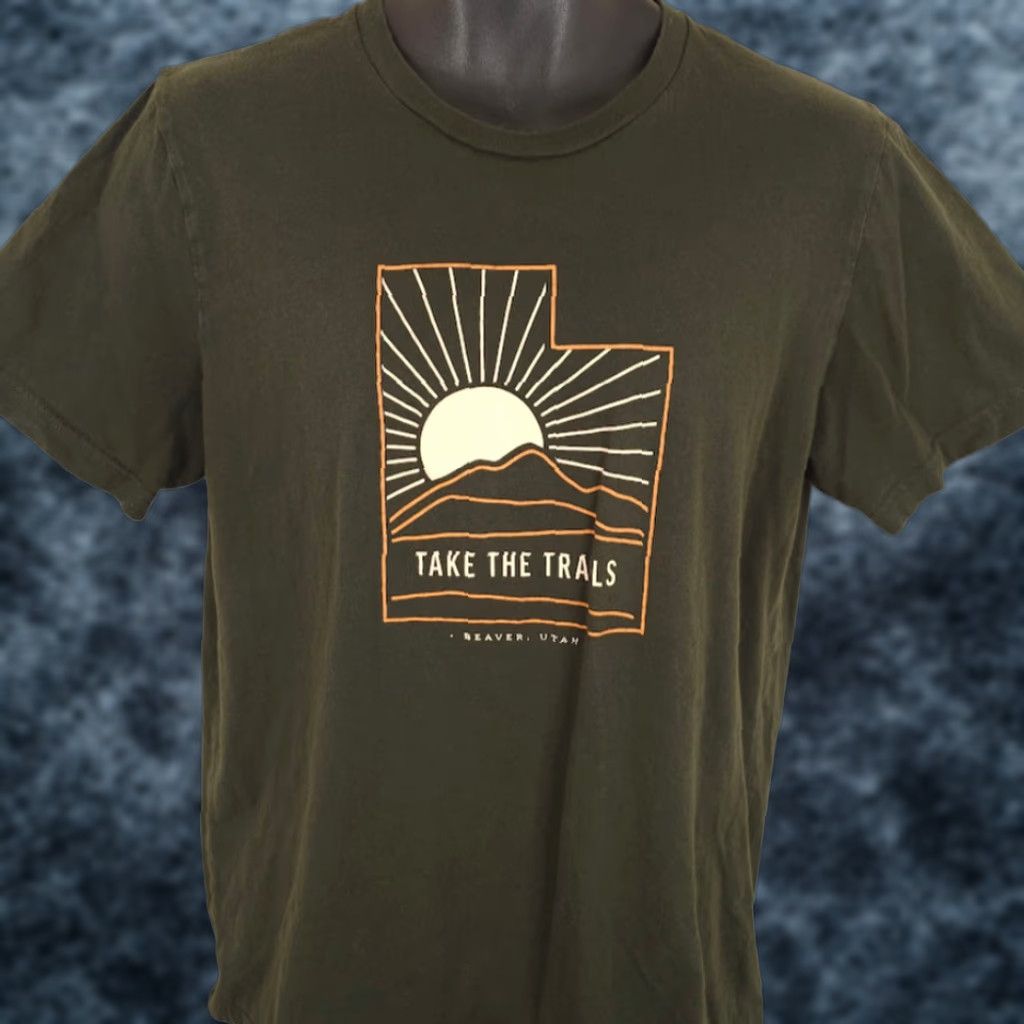 Rails VINTAGE Beaver Utah T Shirt Mens Size Large Green The Creamery Hiking Trails Size US L / EU 52-54 / 3 - 1 Thumbnail
