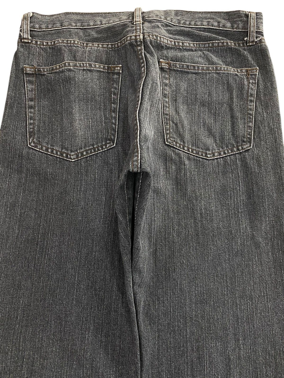 Uniqlo Uniqlo Blue Wash High Waisted Style Loose Jeans Size US 33 - 4 Thumbnail