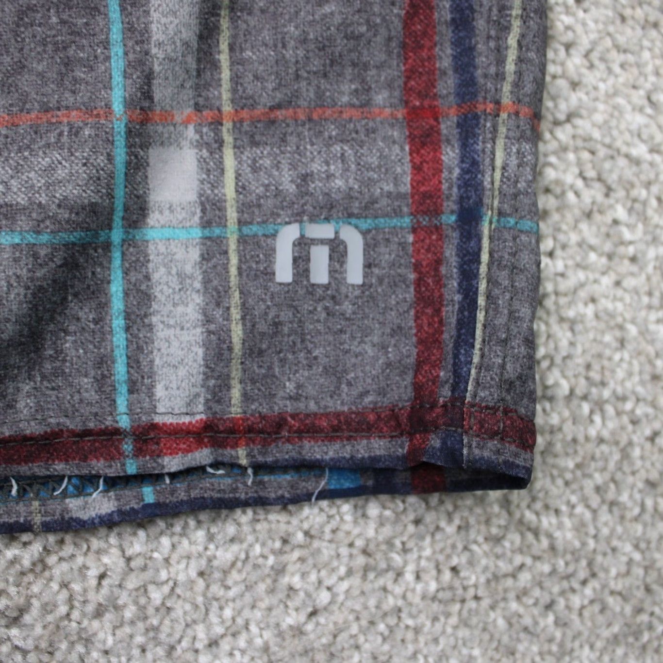 TravisMathew Travis Mathew Shorts Mens 32 Gray/Red/Blue Check Polyester Stretch Athletic Size US 32 / EU 48 - 3 Thumbnail