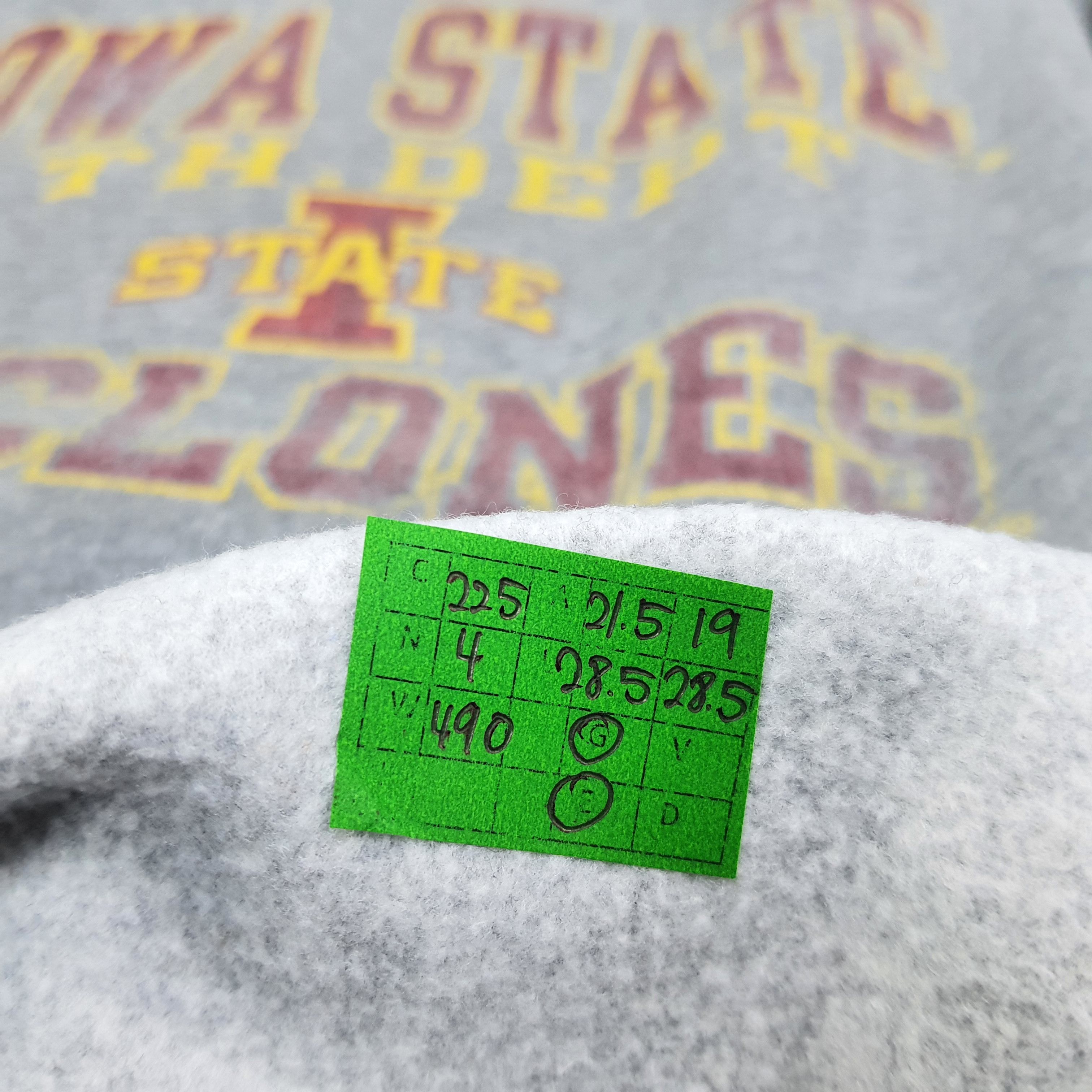 Vintage Vintage IOWA State Cyclones Football NFL Sweatshirt C225N4 Size US M / EU 48-50 / 2 - 6 Thumbnail