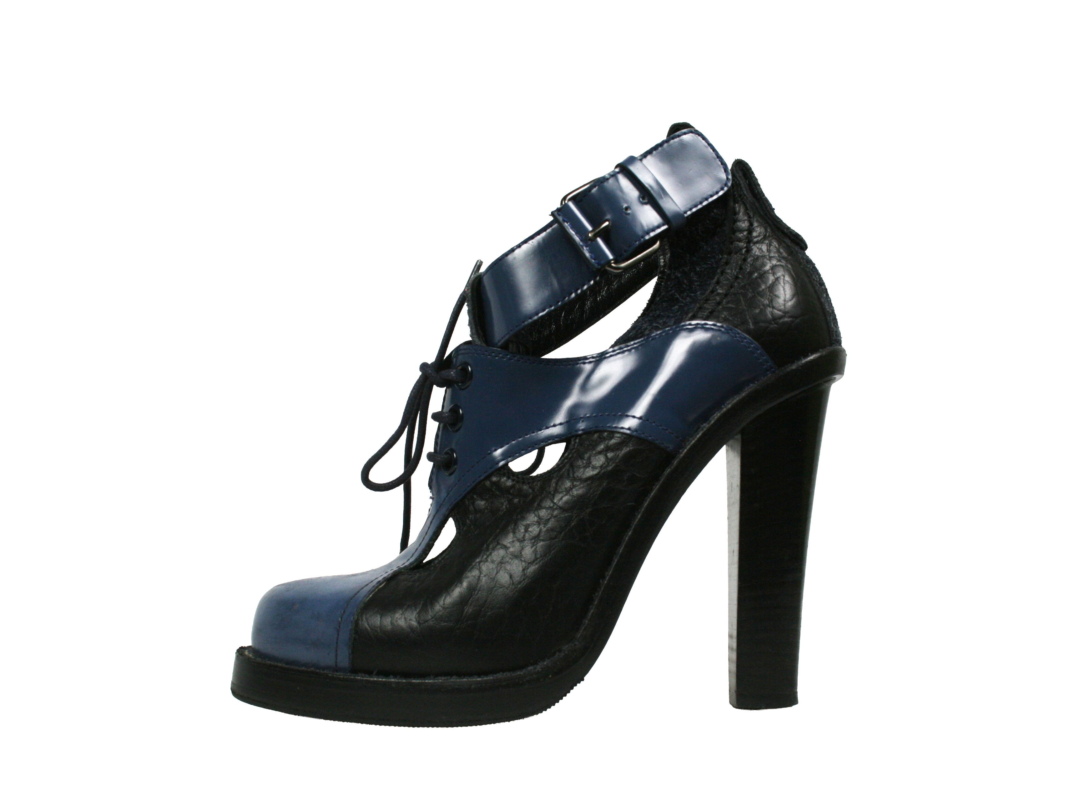Balenciaga Cut Out Lace Up Heeled Leather Boots Size US 5 / IT 35 - 2 Thumbnail