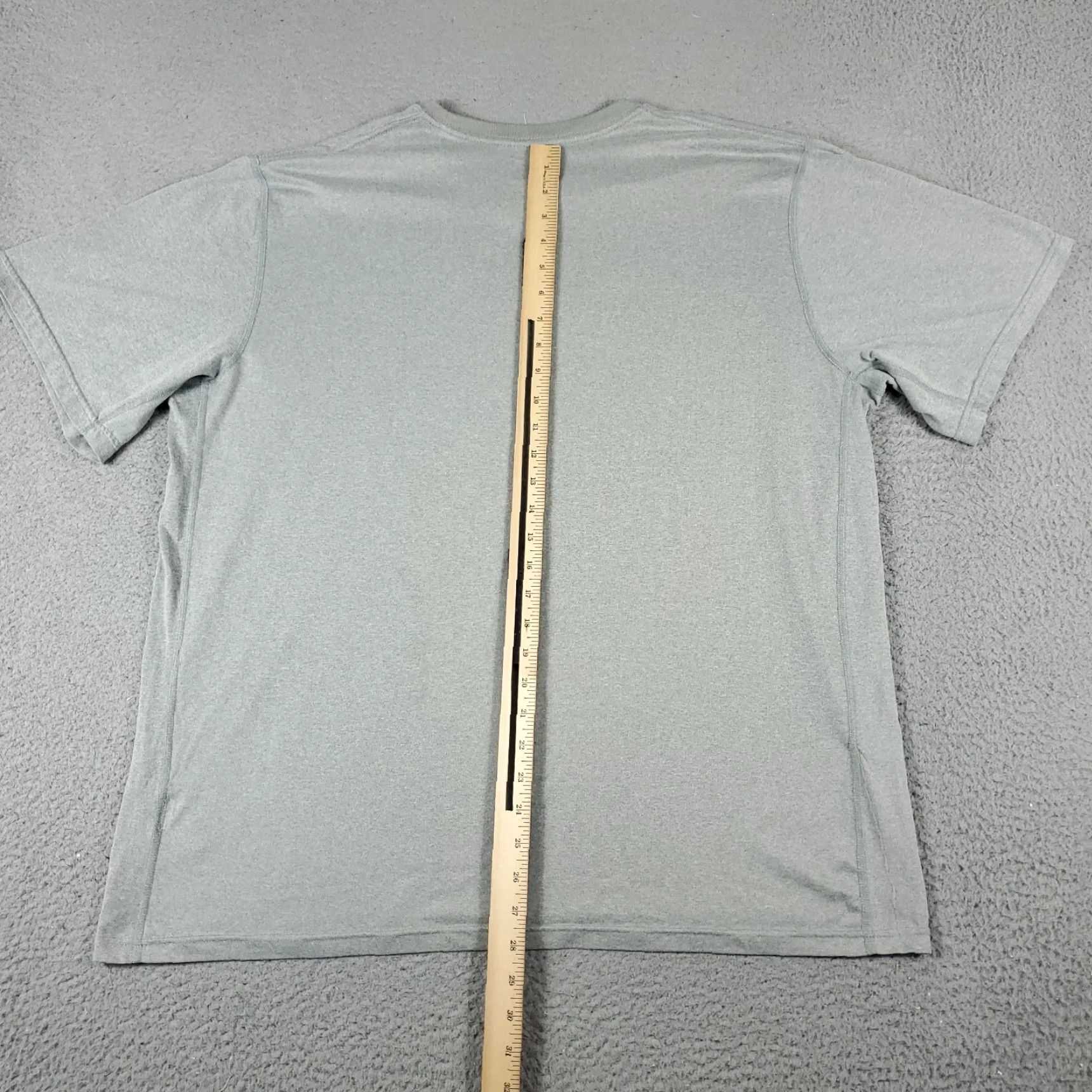 Nike Nike Dri-Fit T Shirt Mens 2XL Gray Short Sleeve Crew Neck Pullover Activewear Regular Nike T-Shirt Mens 2XL Gray Dri-Fit Sports Modern Shoes? Size US XXL / EU 58 / 5 - 5 Thumbnail