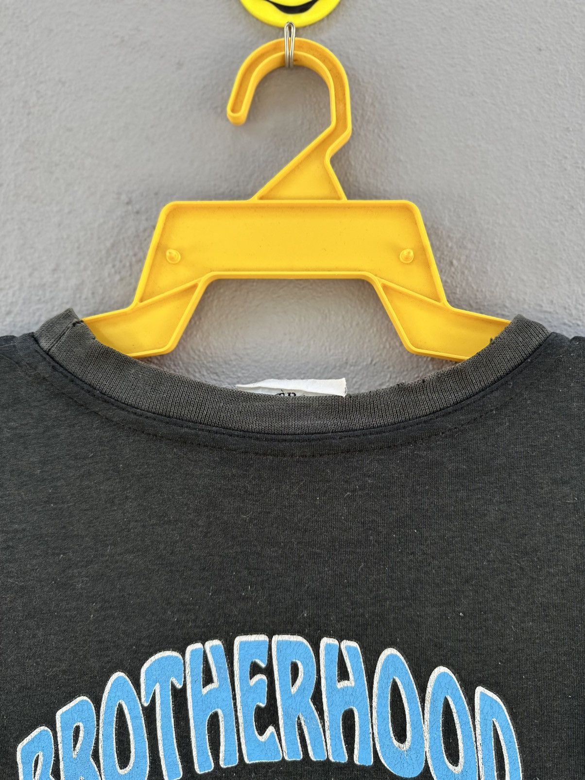 Ron Jon Surf Shop Thrashed Vintage 90s Brotherhood Surf Australia Faded Tee Size US XXL / EU 58 / 5 - 7 Thumbnail
