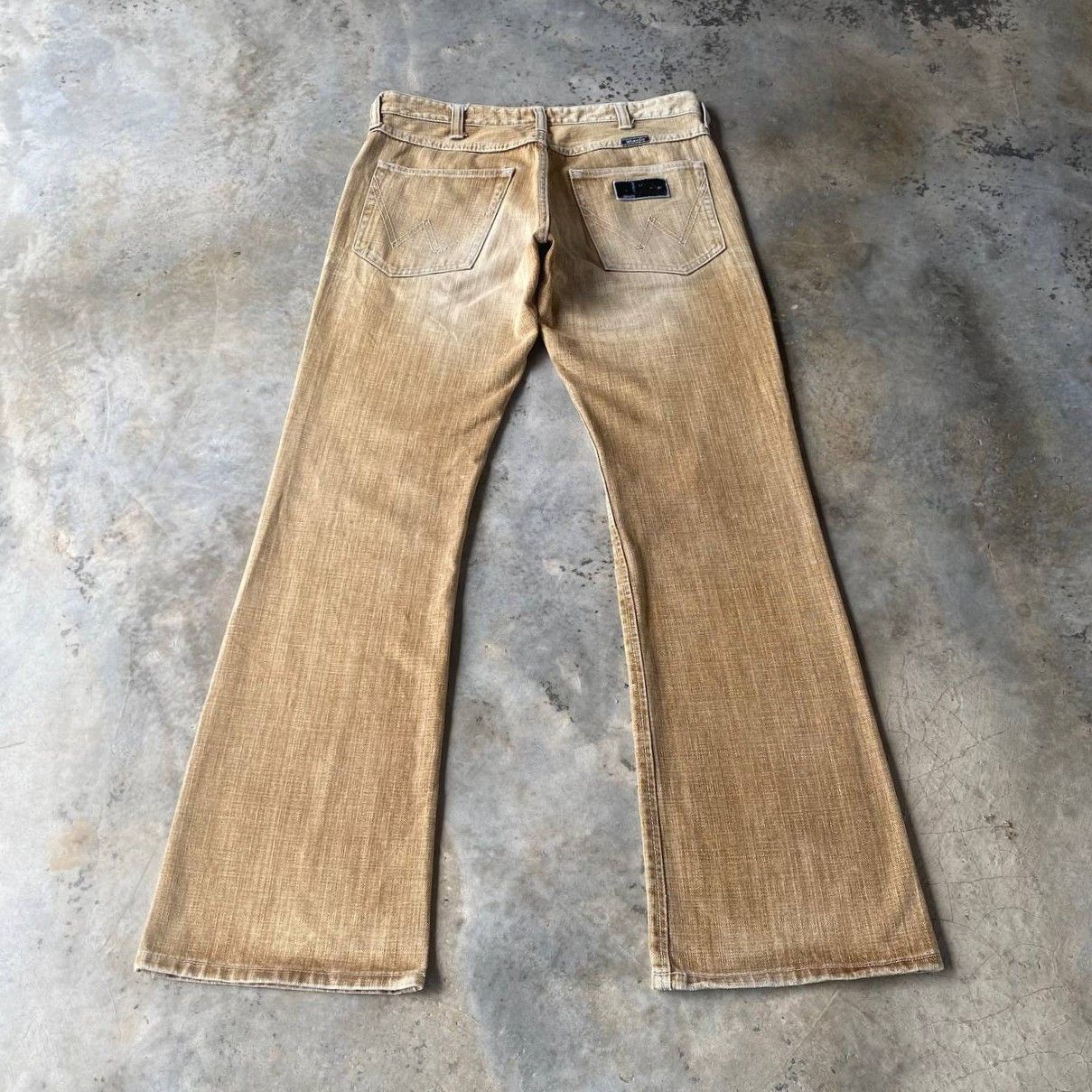 Wrangler FLARED VINTAGE 00s WRANGLER SUN FADED OCHRE Size US 30 / EU 46 - 11 Thumbnail