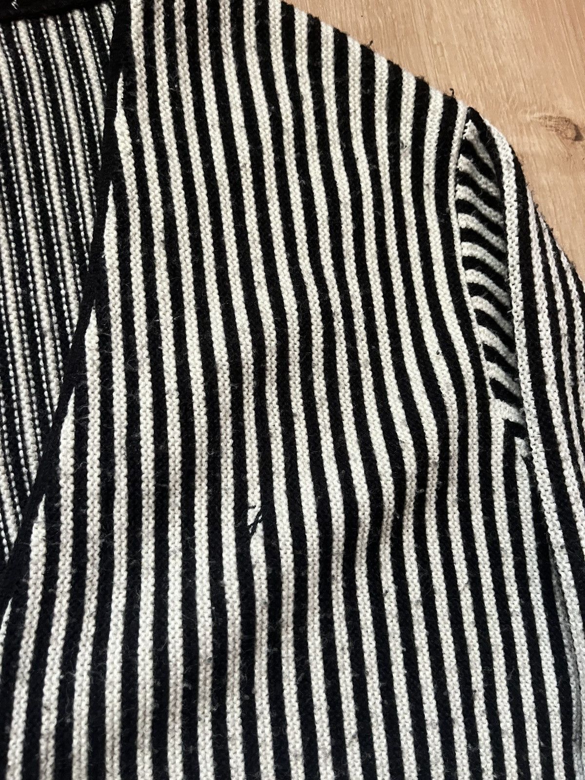 Supreme Supreme SS17 Micro Stripe Cardigan Size US M / EU 48-50 / 2 - 4 Thumbnail