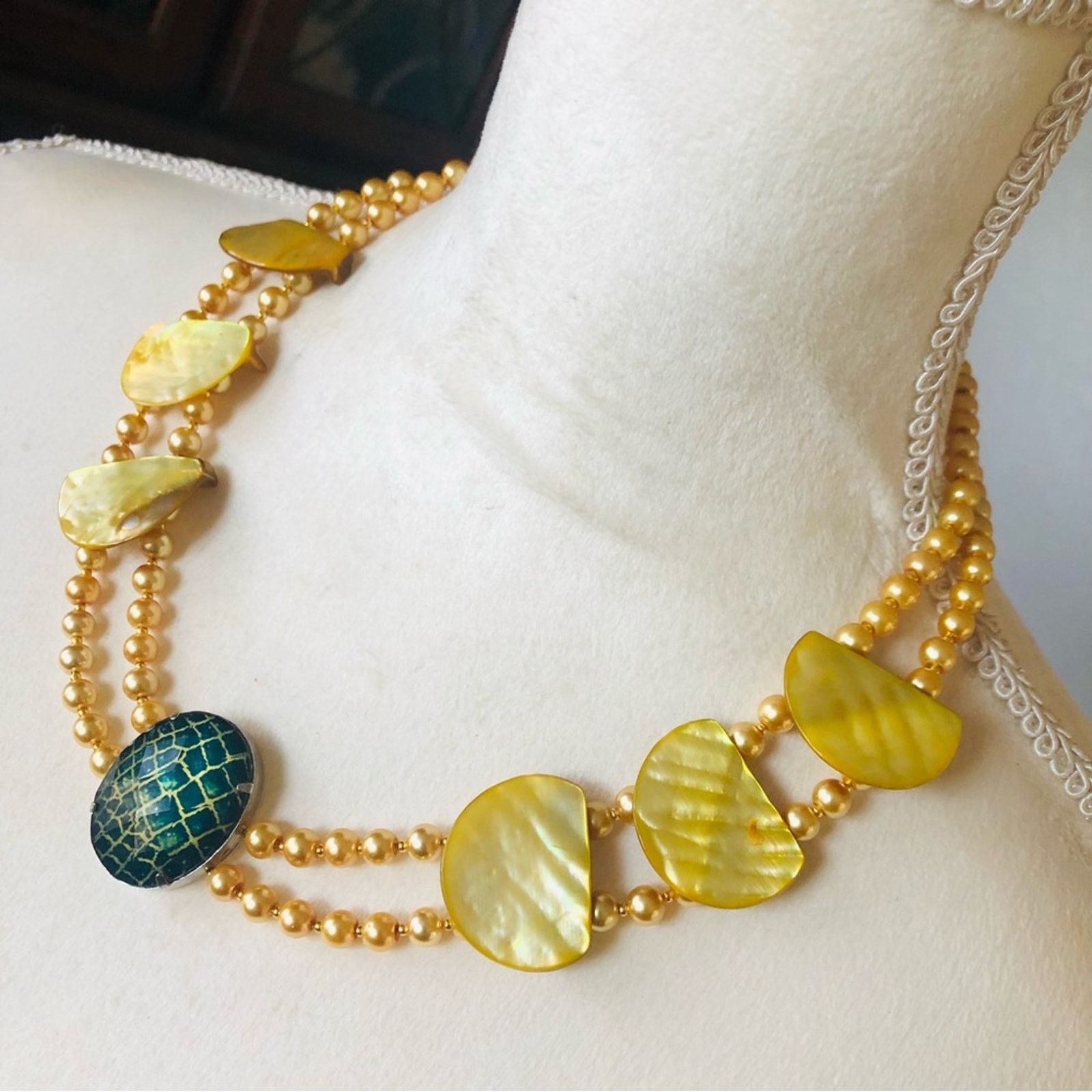 Handmade Handcrafted repurpose dyed abalone Pearl necklace Size ONE SIZE - 4 Thumbnail