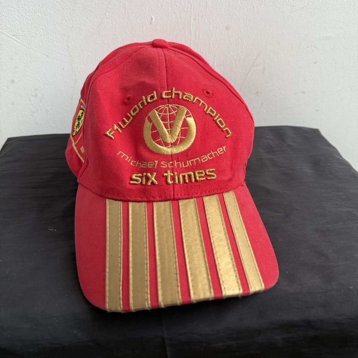 Ferrari × Formula 1 Formula 1 Word Champion Six Times Michael Schumacher Red Cap Size ONE SIZE - 3 Thumbnail