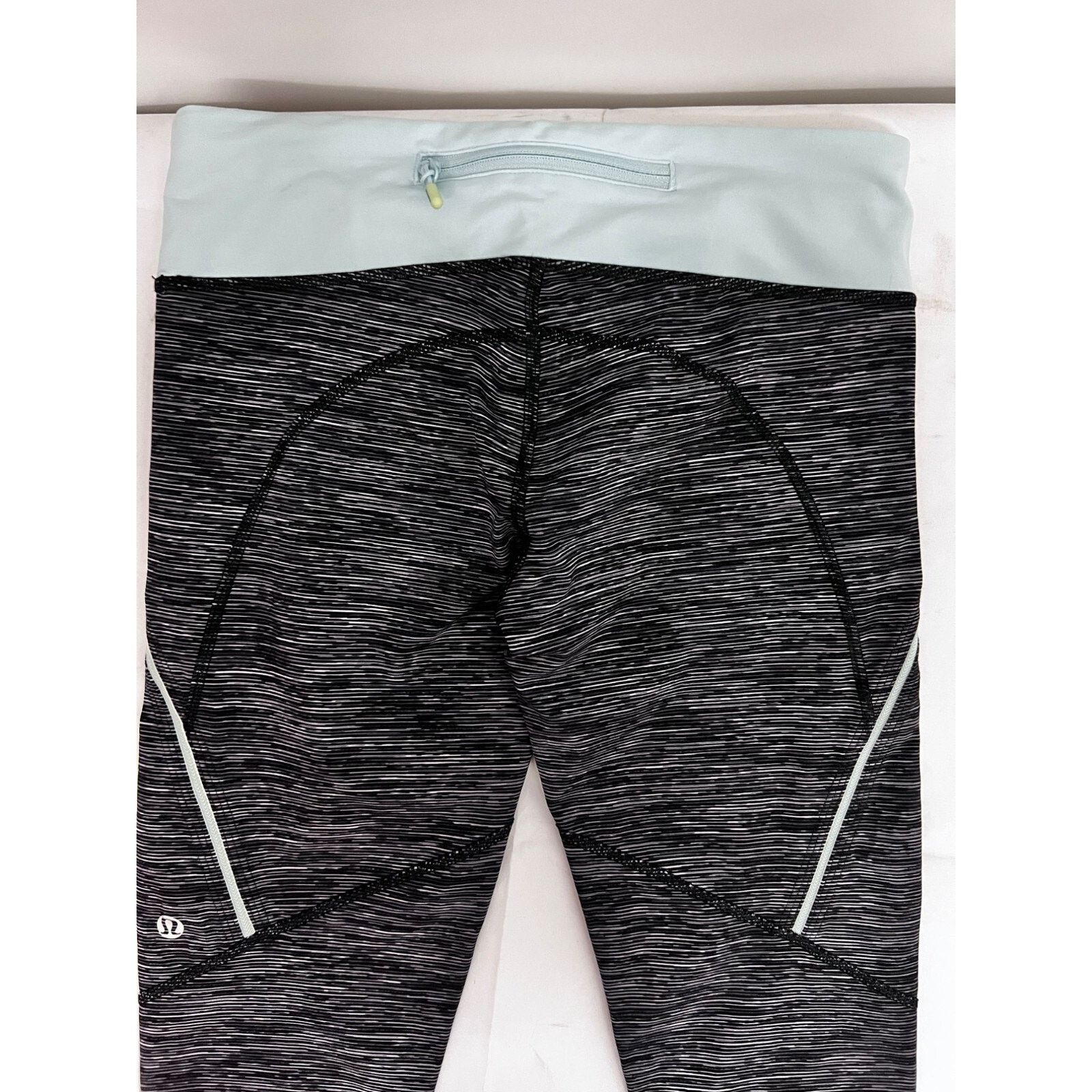 Lululemon Lululemon Run Excel Crop Wee Are From Space Black Leggings 4 Size 27" / US 4 / IT 40 - 6 Thumbnail