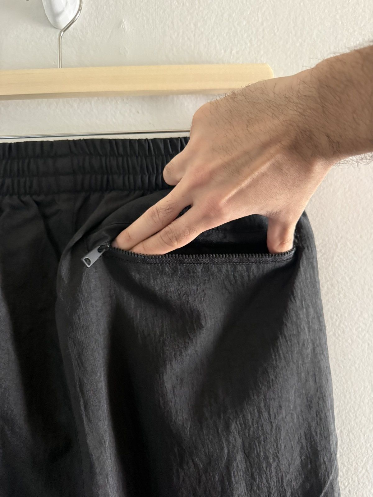 Adidas × Kanye West SAMPLE Yeezy Season 5 Adidas Calabasas Logo Mesh Track Pants Size US 32 / EU 48 - 22 Thumbnail
