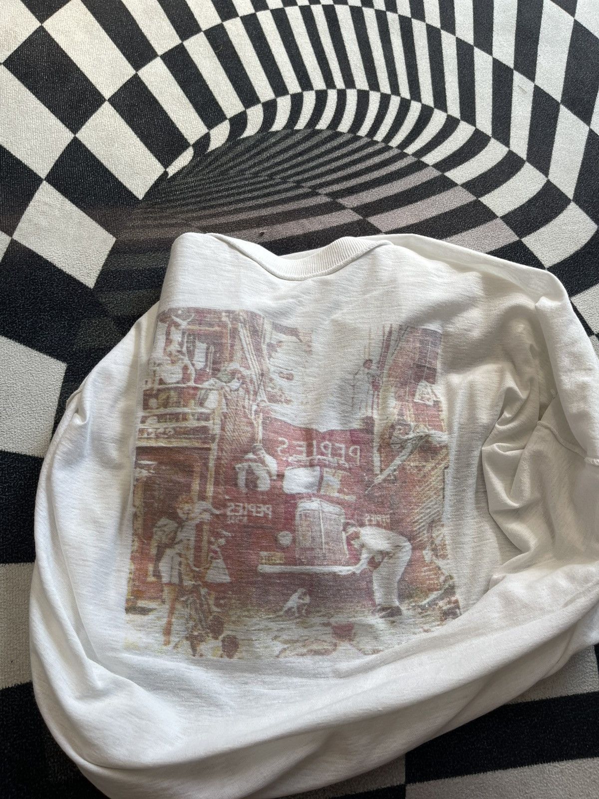 Arts & Science Vintage 90s Norman Rockwell "Roadblock / PEPIES Truck" Tee Size US XL / EU 56 / 4 - 7 Thumbnail