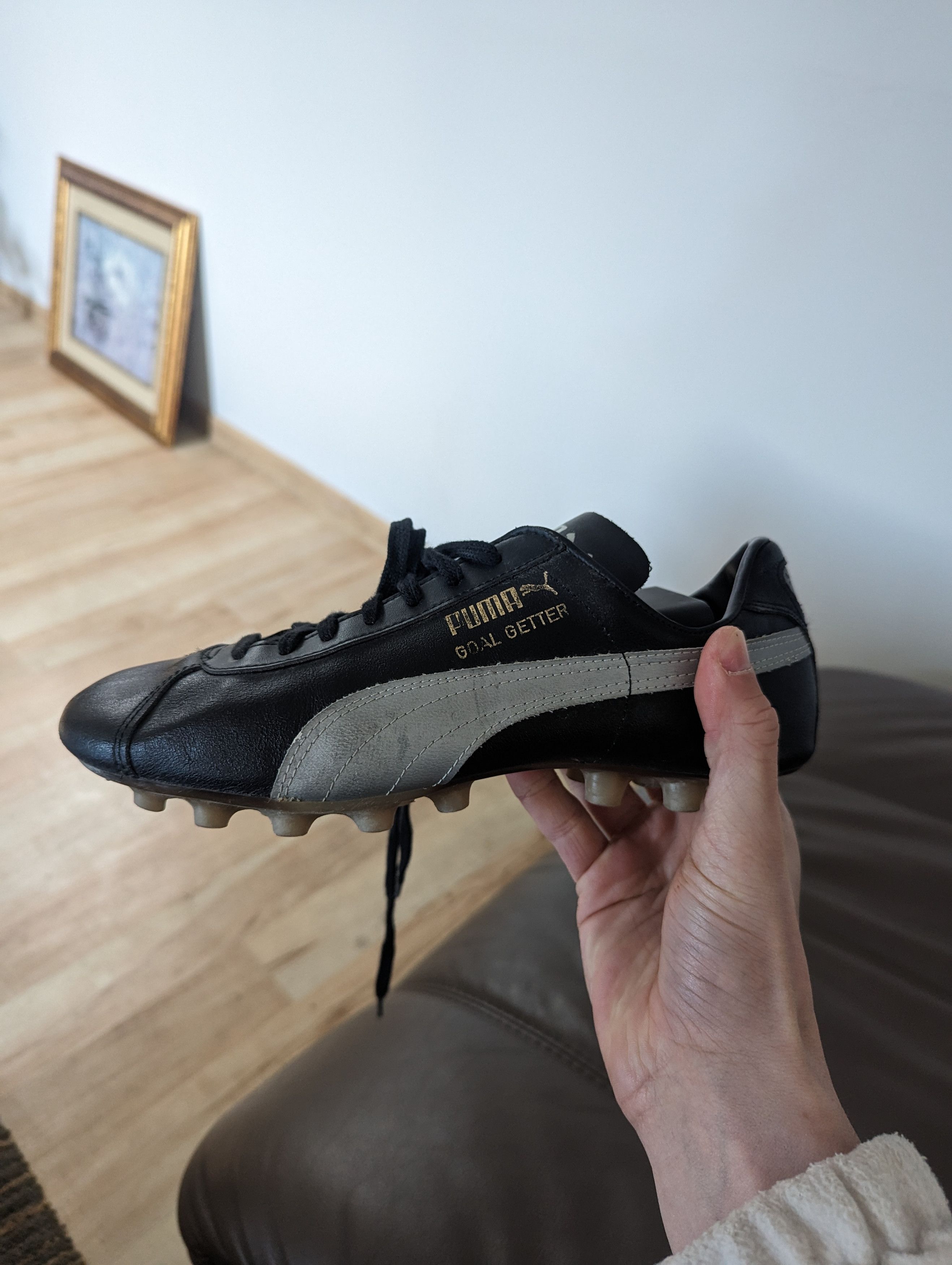 Old puma soccer shoes hotsell