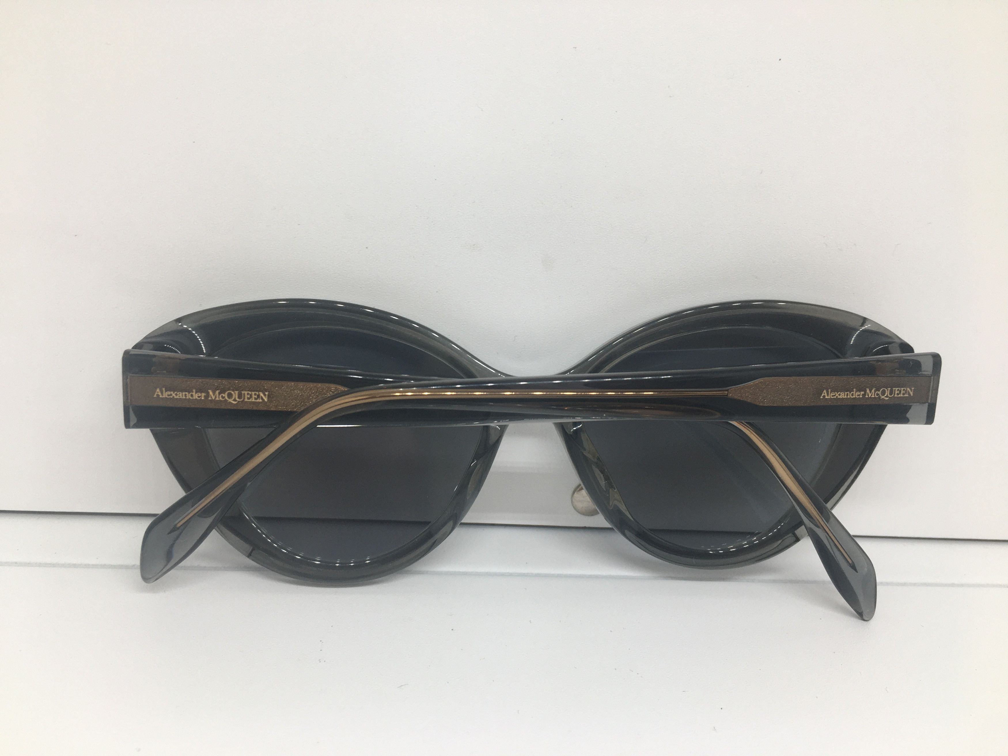 Alexander McQueen Alexander McQueen Cat Eye Woman Sunglasses Frame Size ONE SIZE - 9 Thumbnail