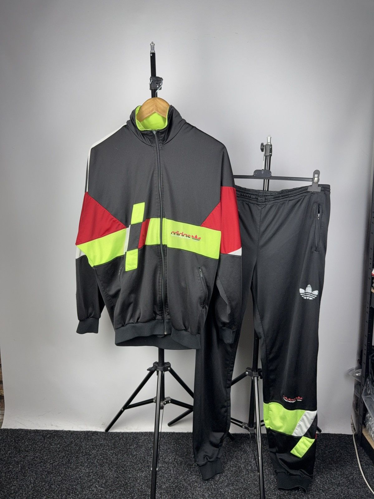 Adidas Vintage 90s Adidas Tracksuit Black Neon Trefoil Set Size US M / EU 48-50 / 2 - 2 Thumbnail
