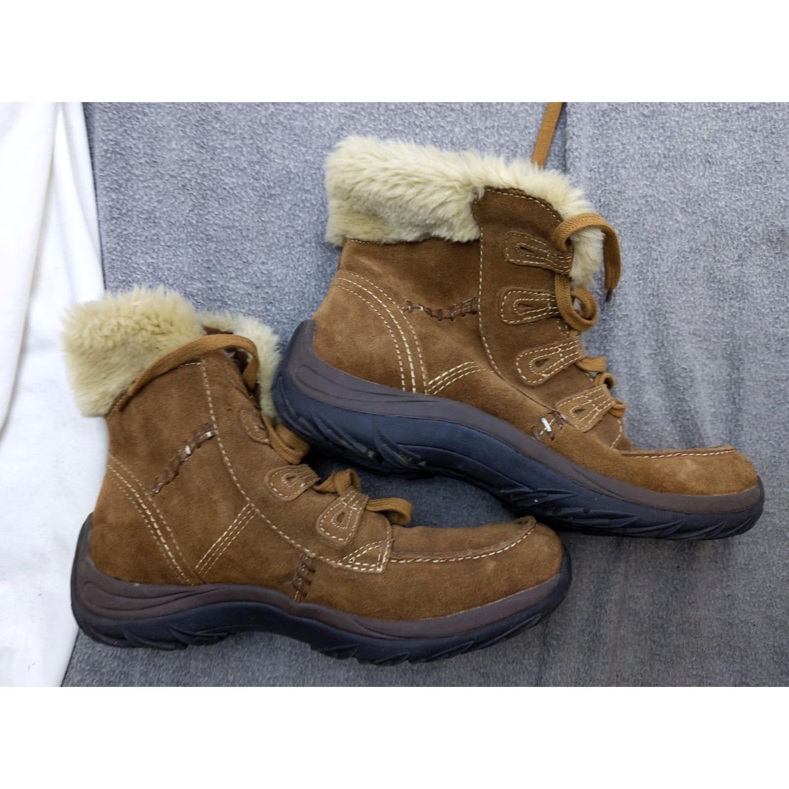 Vintage Bass Summit Snow Boots Womens Size 8 39 Brown Suede Faux Fur Ankle Lace Up Size US 8 / IT 38 - 2 Thumbnail