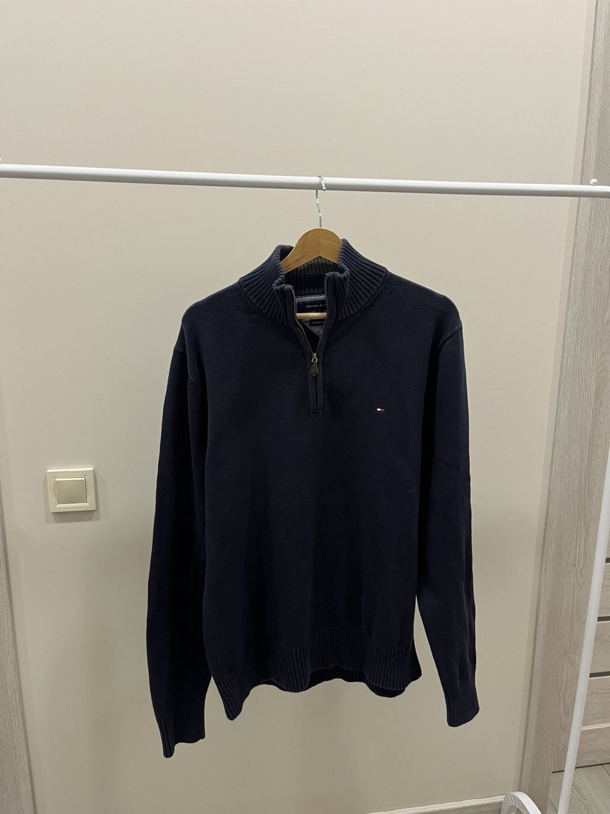 Vintage Vintage Tommy Hilfiger Small Logo 1/3 Zip Cashmere Sweater Size US L / EU 52-54 / 3 - 1 Thumbnail