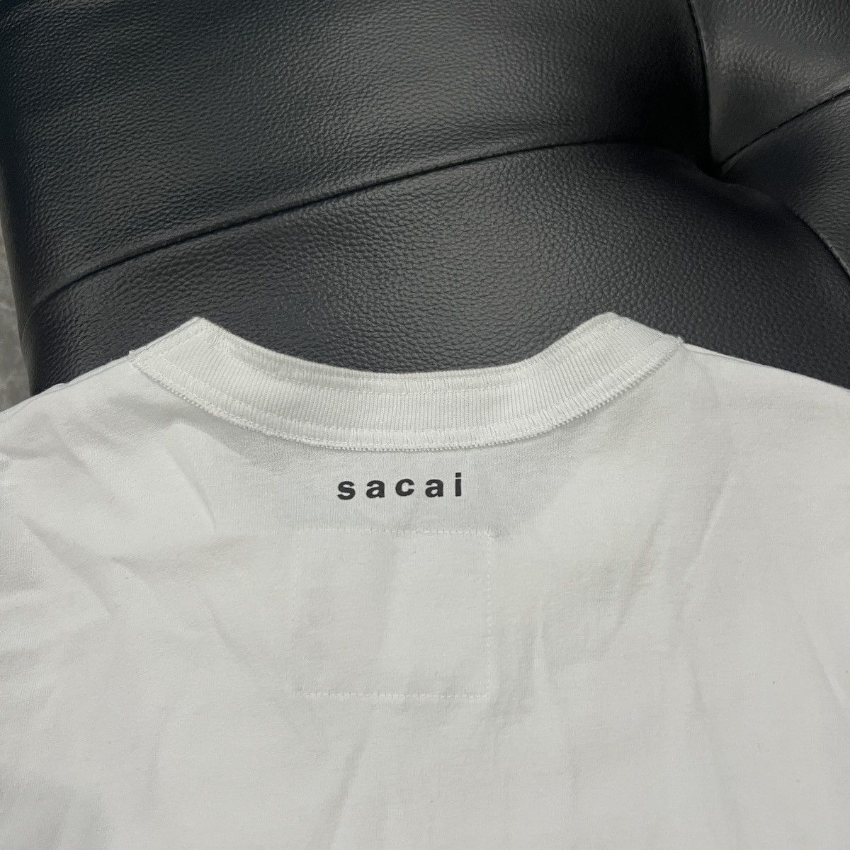 Sacai Sacai FW21 by KAWS Logo T-Shirt Size US L / EU 52-54 / 3 - 8 Thumbnail