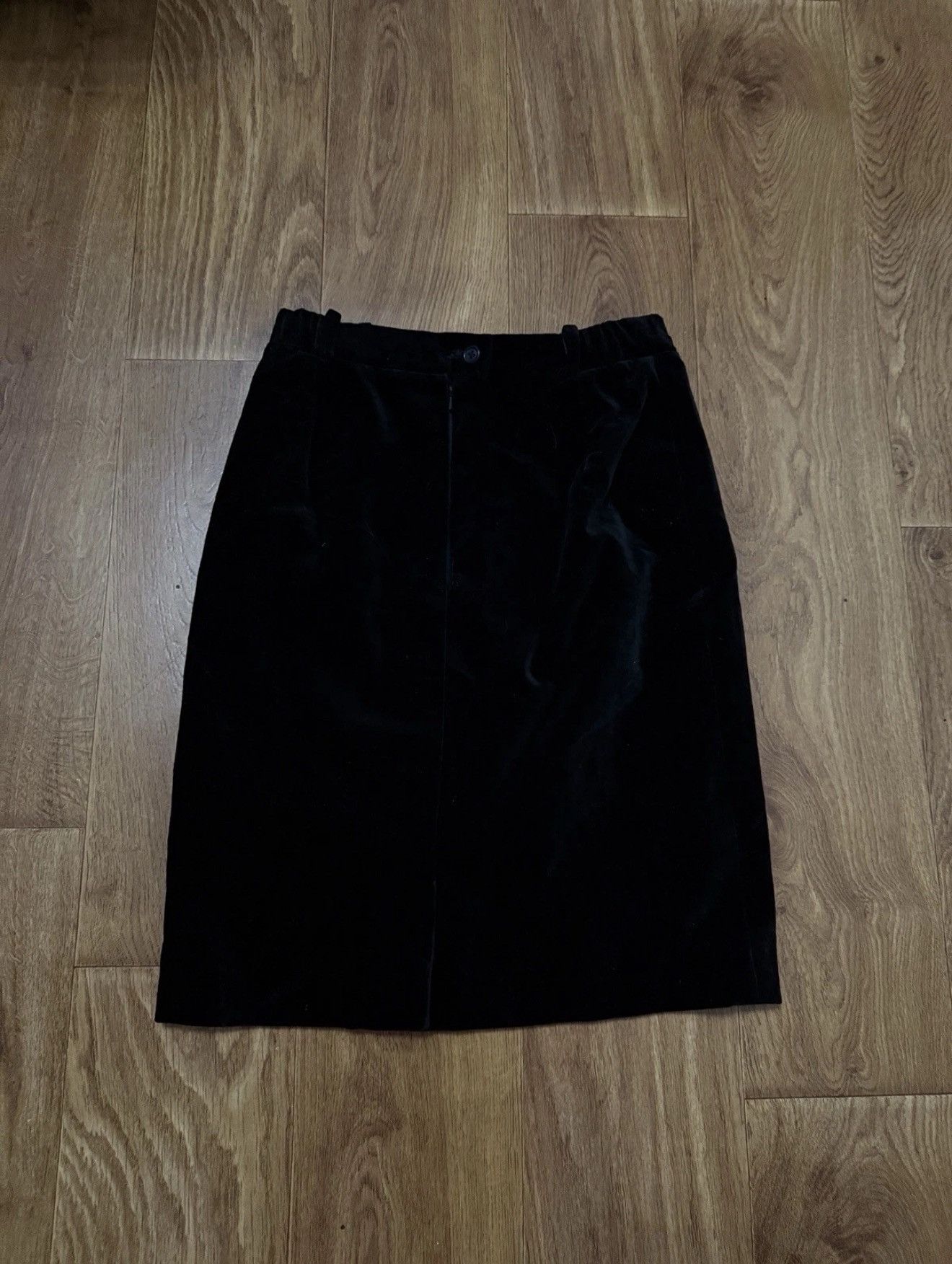Givenchy Vintage Givenchy Velour Pensil Midi Skirt Germany Made Sz M Size 28" / US 6 / IT 42 - 4 Thumbnail