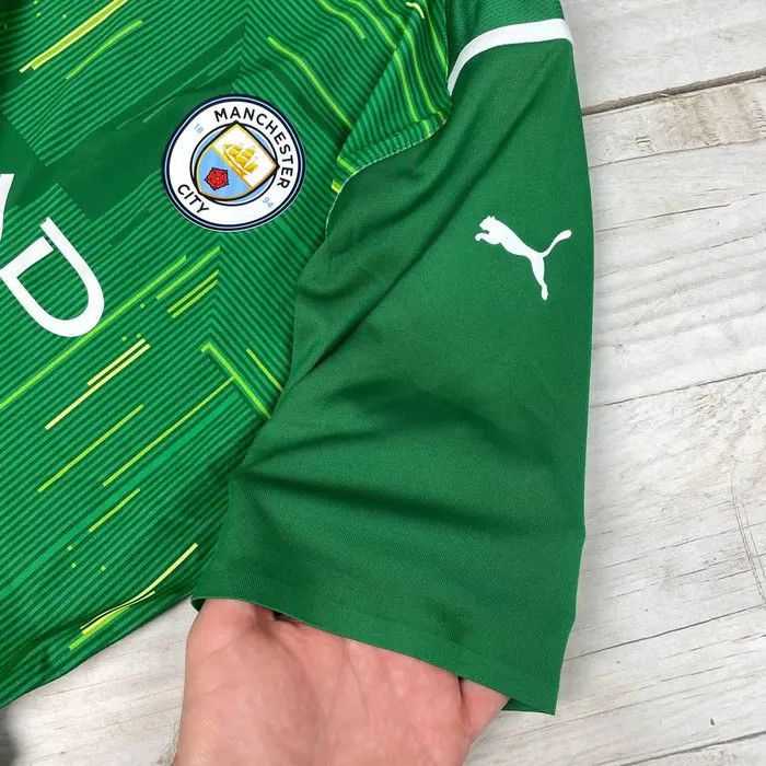 Puma Manchester City 2021 2022 Player Issue Goalkeeper Jersey Size US XL / EU 56 / 4 - 10 Thumbnail