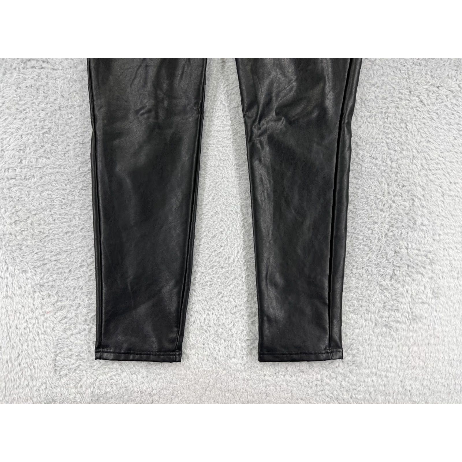 Vintage VINTAGE BBJ Women's Pants 17 Black Faux Leather Straight Leg Regular Fit Modern 2000s Womens Size 38" / US 16 / IT 52 - 5 Thumbnail