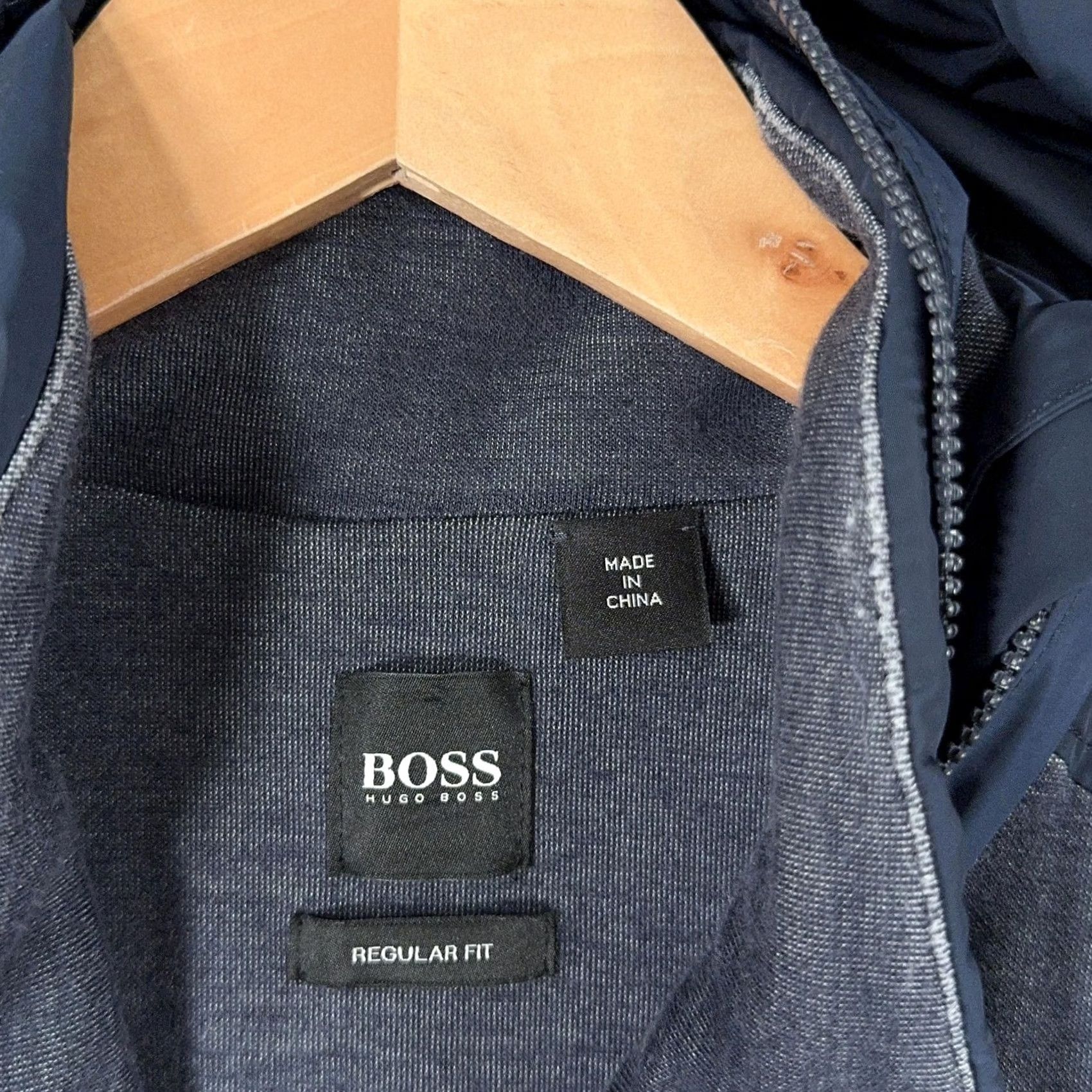 Vintage Boss Windbreaker Jacket Mens XL Blue Hooded Full Zip Removable Hood Pockets Zip Size US XL / EU 56 / 4 - 2 Thumbnail
