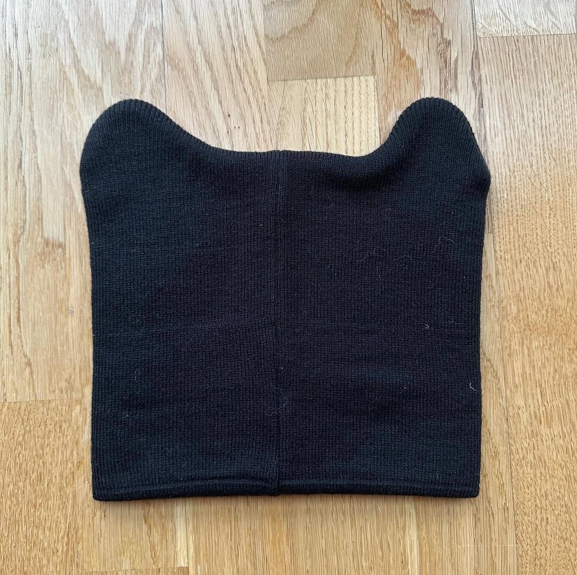 Black Peaceful People Cat Beanie
