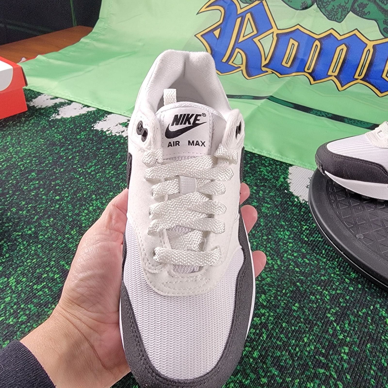 Nike WMNS NIKE AIR MAX 1 WHITE-BLACK-SUMMIT WHITE SZ 5 DZ2628-102 Size US 5 / IT 35 - 5 Thumbnail