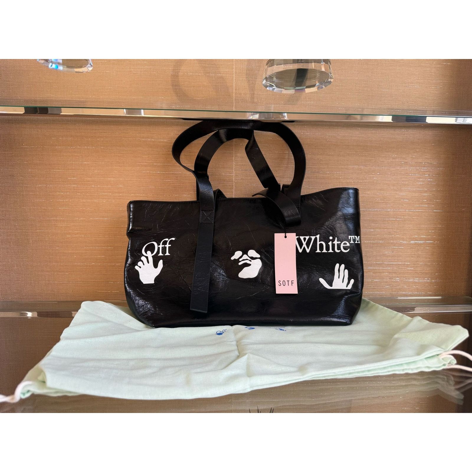 o1rshd1 Size: OS / Commercial Tote Bag in Black/White