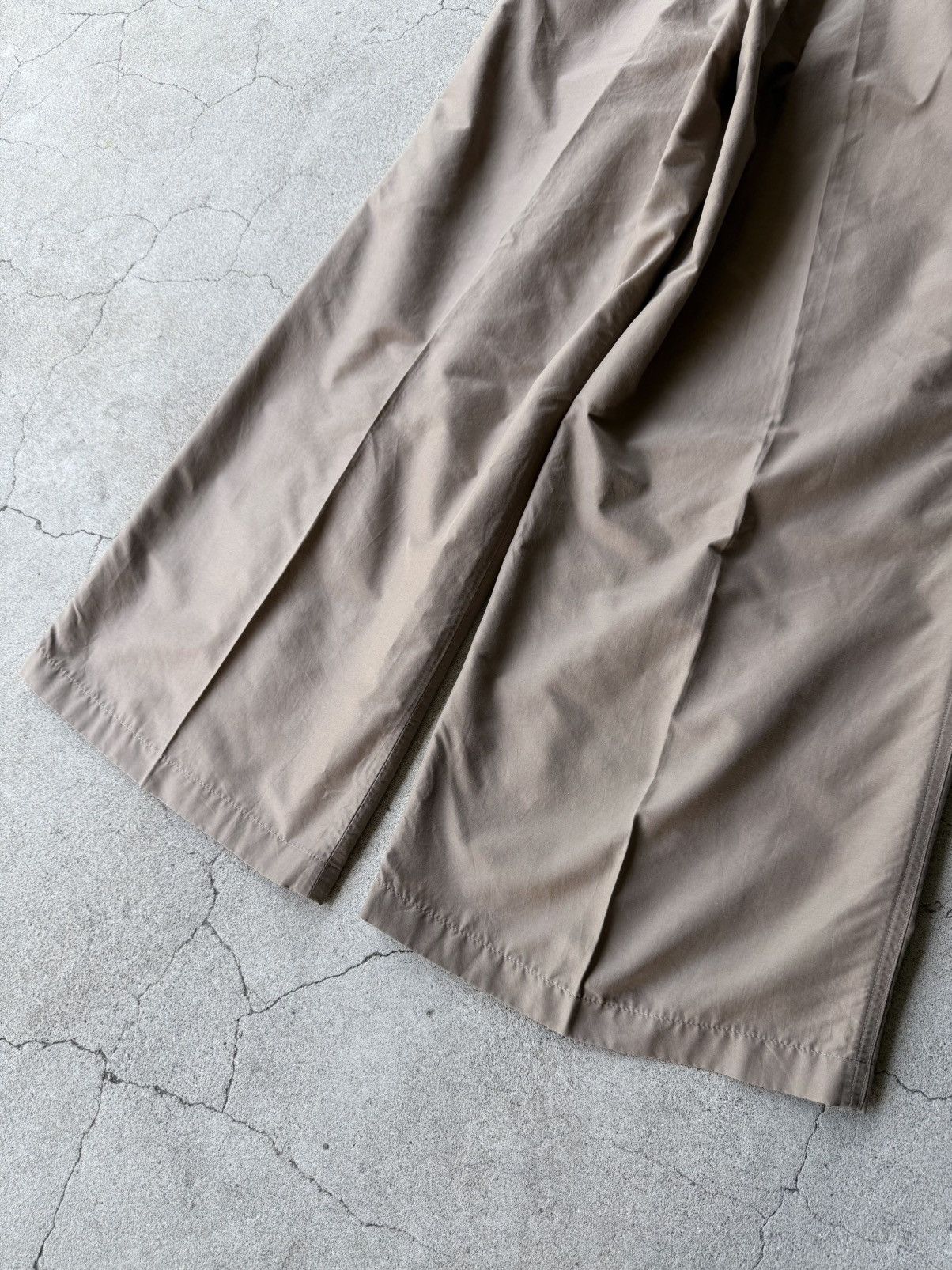 Auralee AURALEE SILK COTTON CLOTH WIDE PANTS Size US 28 / EU 44 - 7 Thumbnail