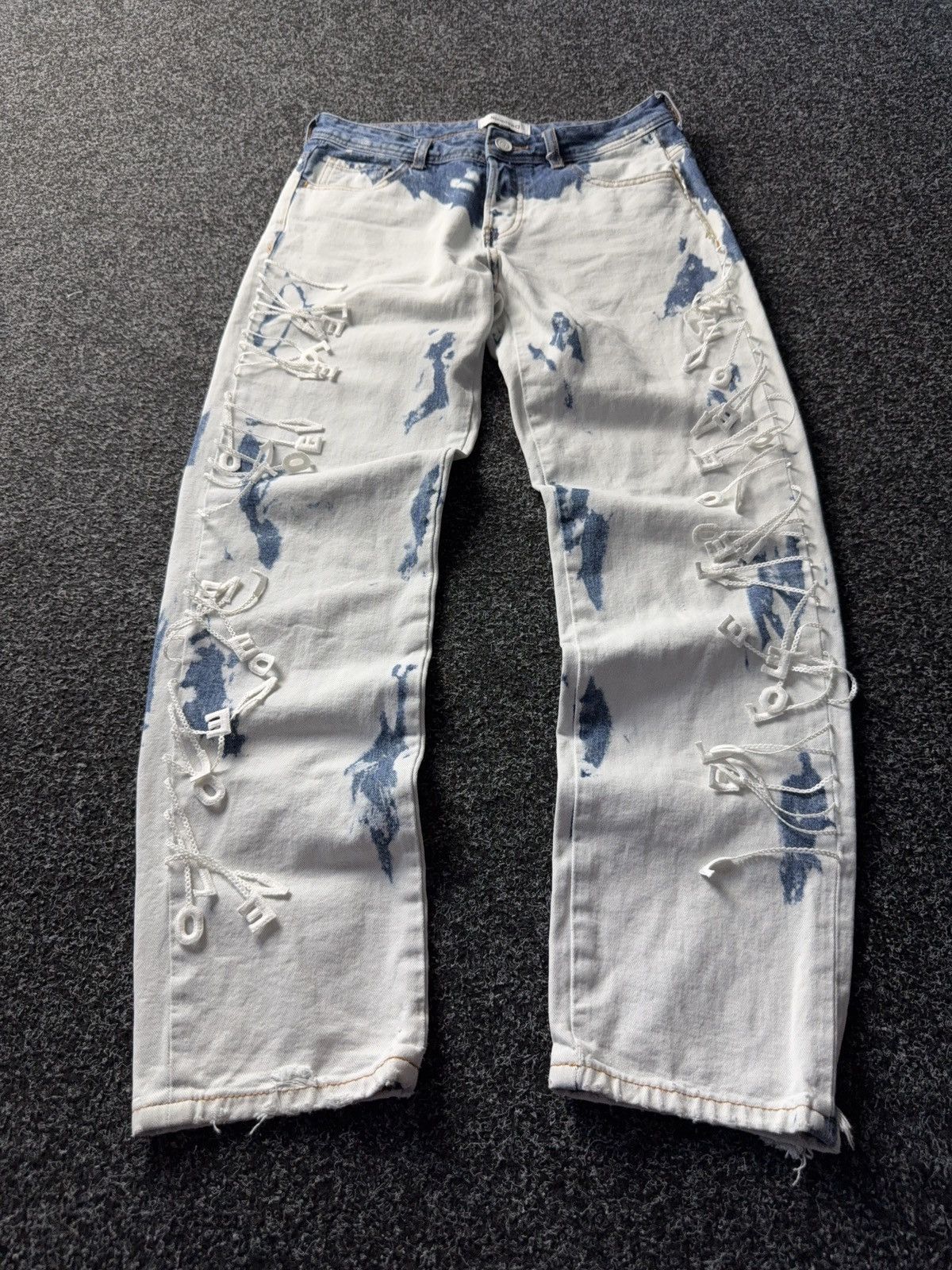 Designer × Desigual Desigual Bleached Lace-Up Jeans with Letter Embroidery Size 28" / US 6 / IT 42 - 1 Thumbnail