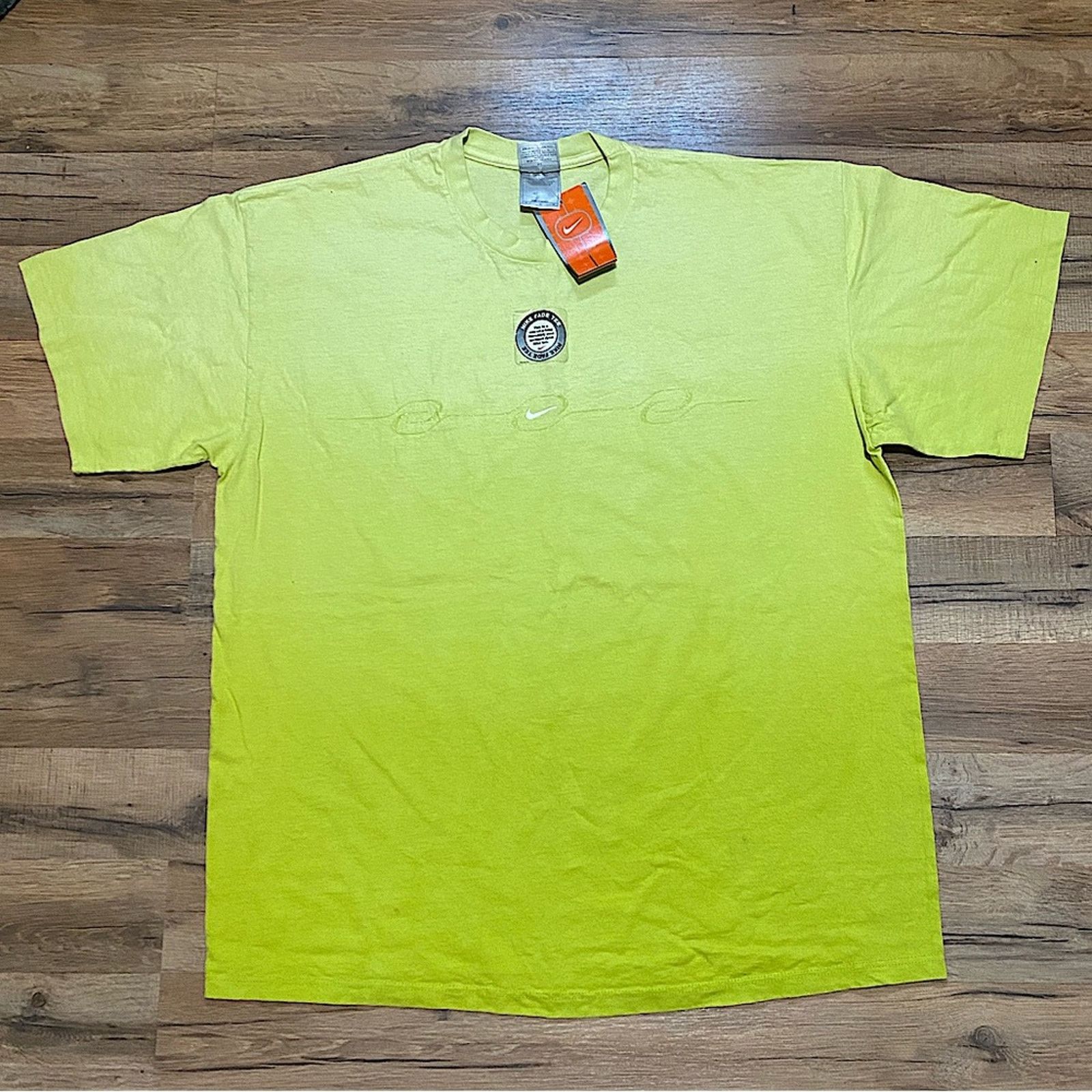 Nike 90s Nike center swoosh short sleeve Size US XL / EU 56 / 4 - 1 Thumbnail