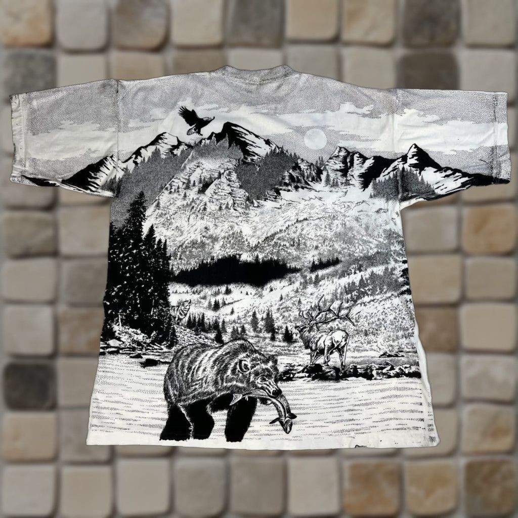 Vintage Summer Fun Men's T-Shirt Vintage Mountain Wildlife Allover Print Sz L Crew Neck Short Sleeve 100% Cotton White Black Graphic Print Size Large Mens Size US L / EU 52-54 / 3 - 1 Thumbnail