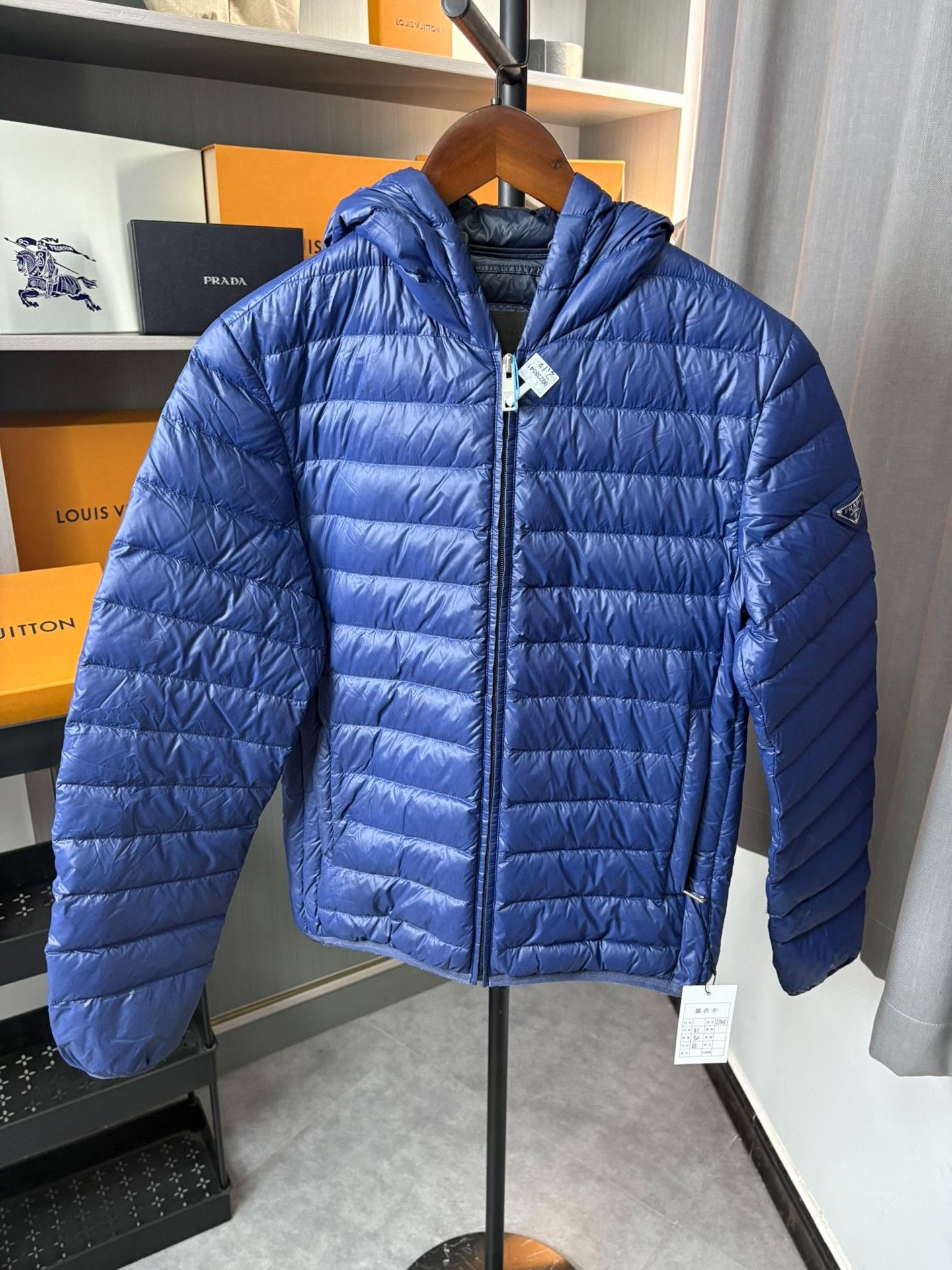 Prada Prada Down Blue Heavy Coat 46 Men Size US L / EU 52-54 / 3 - 1 Thumbnail