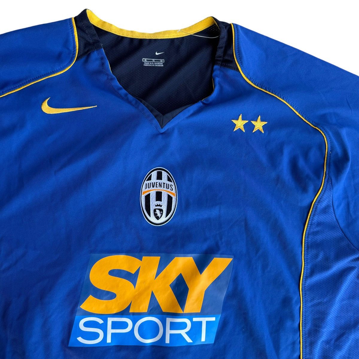 Nike JUVENTUS FC 2004-05 AWAY NIKE JERSEY SOCCER VINTAGE SIZE XL Size US XL / EU 56 / 4 - 6 Thumbnail