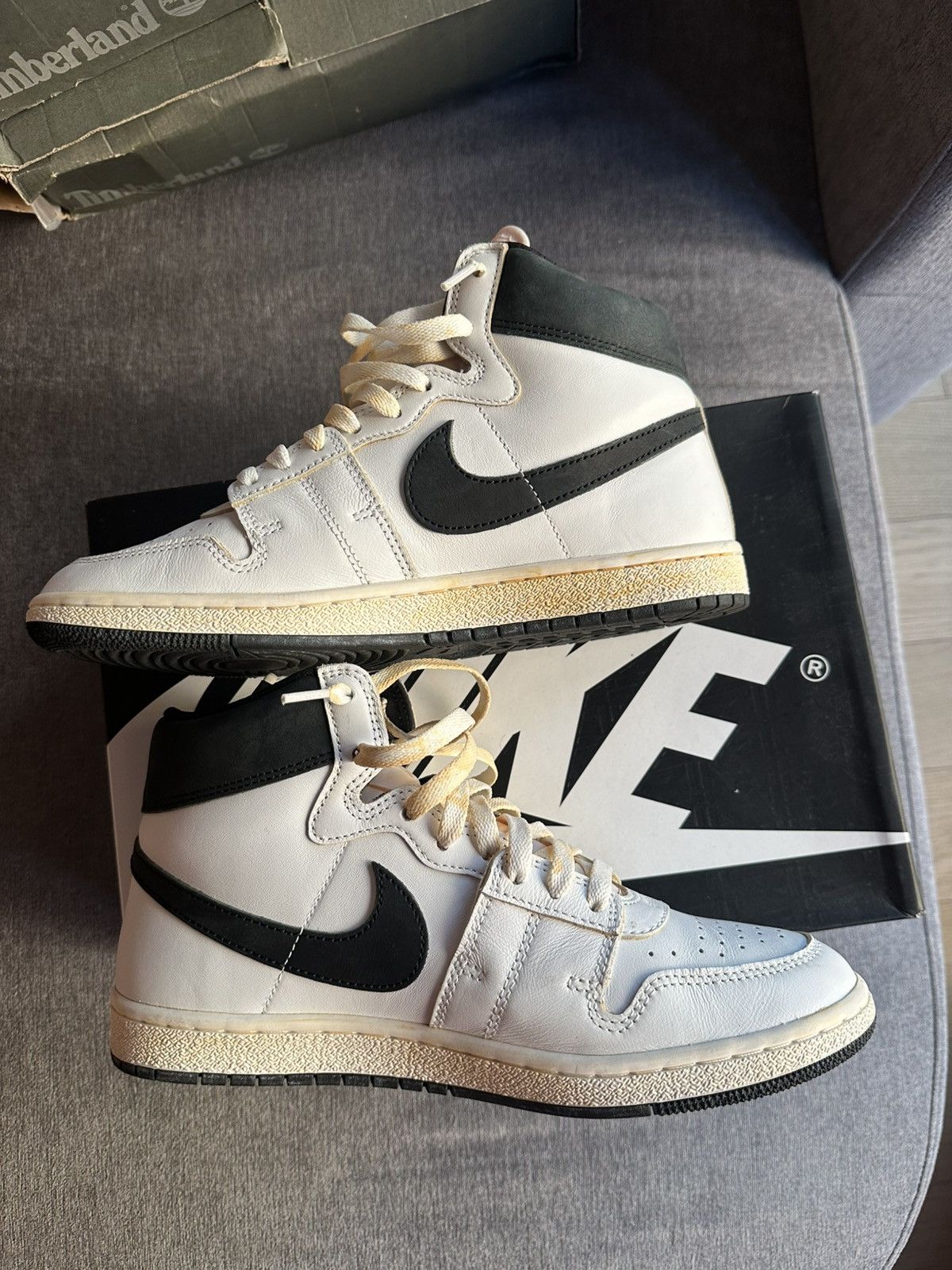 A Ma Maniere × Nike Size 9 - A Ma Maniére x Jordan Air Ship PE SP White Black Size US 9 / EU 42 - 2 Thumbnail