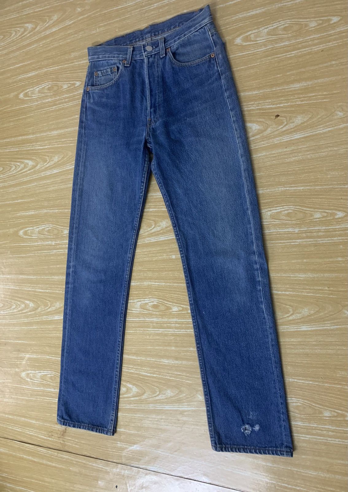 Levi's Vintage Levi’s 501 Button Fly #520 Denim Jeans Pants Size US 28 / EU 44 - 5 Thumbnail