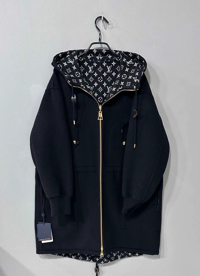 Louis Vuitton Reversible Printed Pocket Coat by Louis Vuitton -2505 Size M / US 6-8 / IT 42-44 - 5 Thumbnail
