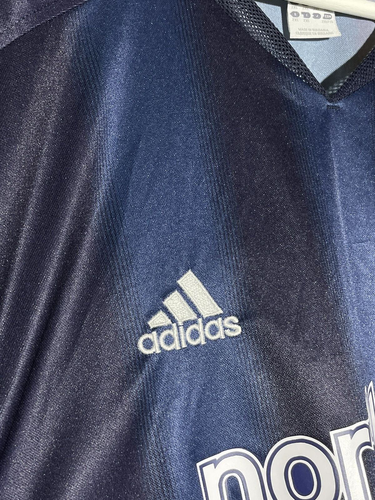 Adidas × Vintage Newcastle United 2004/05 Away Football Long Sleeve Size US XXL / EU 58 / 5 - 7 Thumbnail