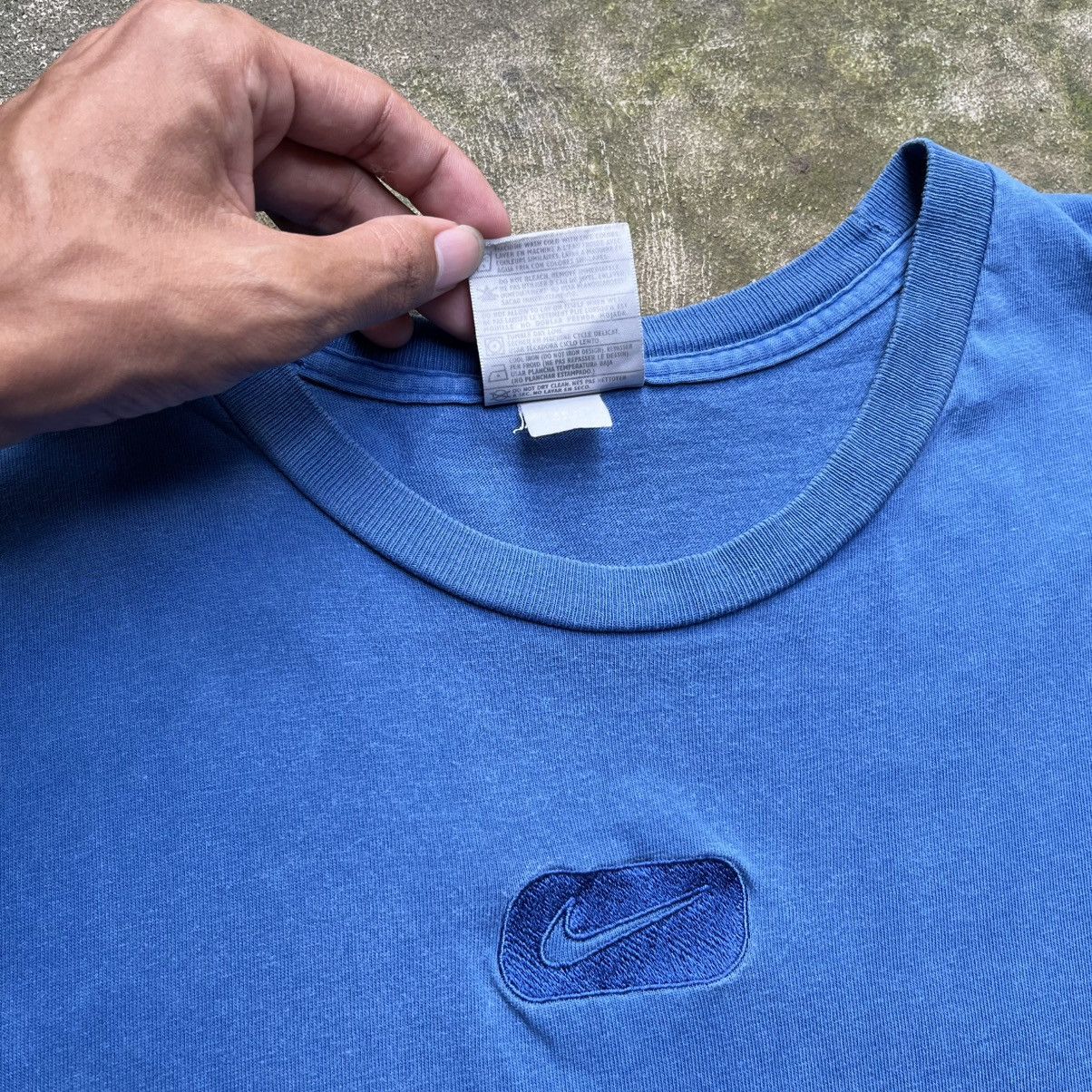 Nike × Vintage 2000’s T-shirt NIKE Box Logo Tonal Blue Size US XL / EU 56 / 4 - 4 Thumbnail
