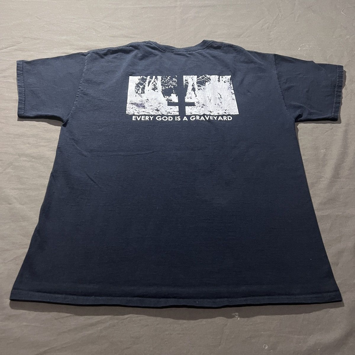 Vintage Vintage Y2K EVERY GOD IS A GRAVEYARD Jesus Holy Bible Tee Size US L / EU 52-54 / 3 - 2 Thumbnail