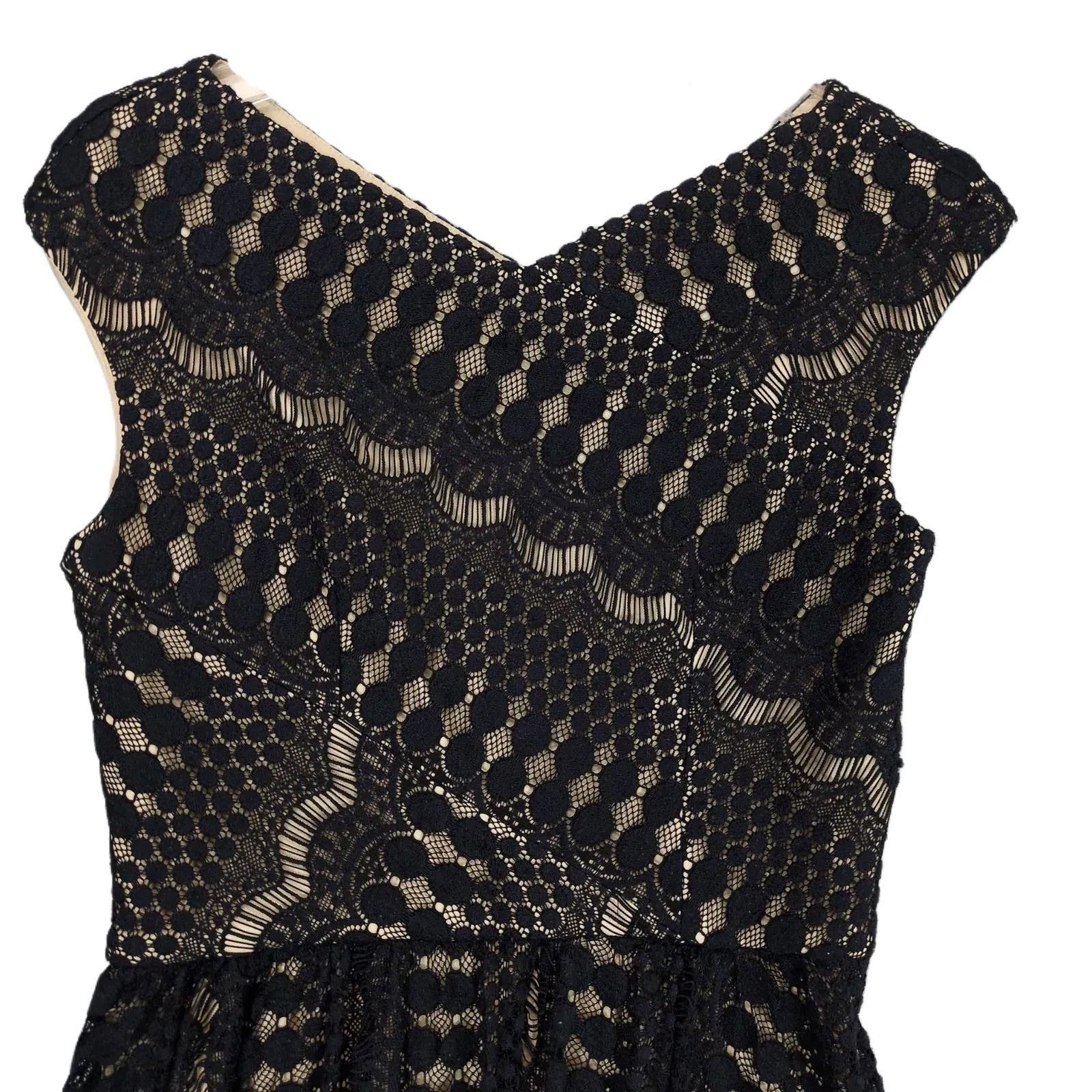 Betsey Johnson Betsey Johnson Overlay Black Lace Fit Flare Sleeveless Dress Size M / US 6-8 / IT 42-44 - 2 Thumbnail