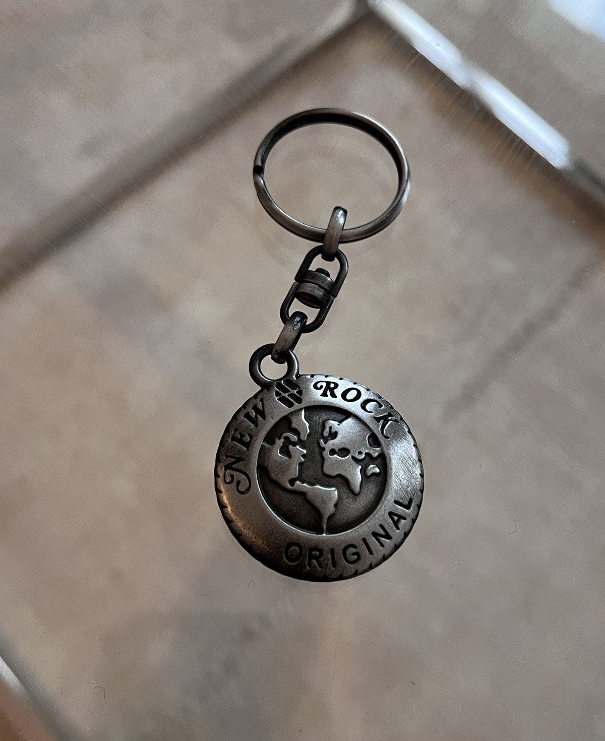 New Rock 🔥Authentic NEW ROCK BIG LOGO KEY CHAIN Size ONE SIZE - 4 Thumbnail