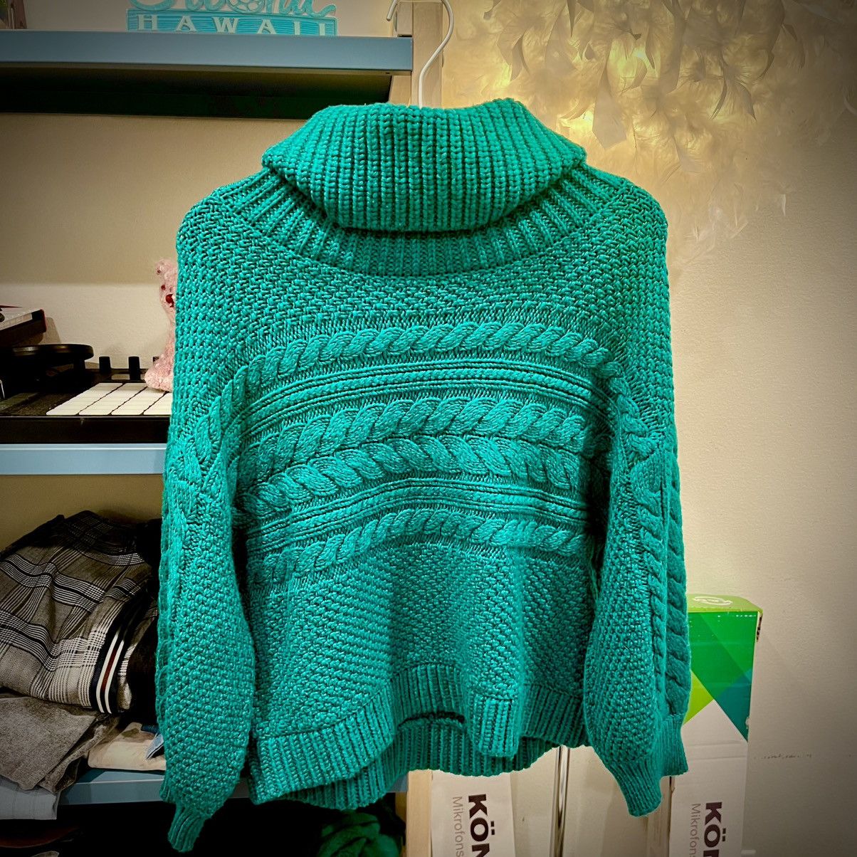 Alice + Olivia Alice + Olivia Emerald Green Turtle neck sweater Size S / US 4 / IT 40 - 1 Preview