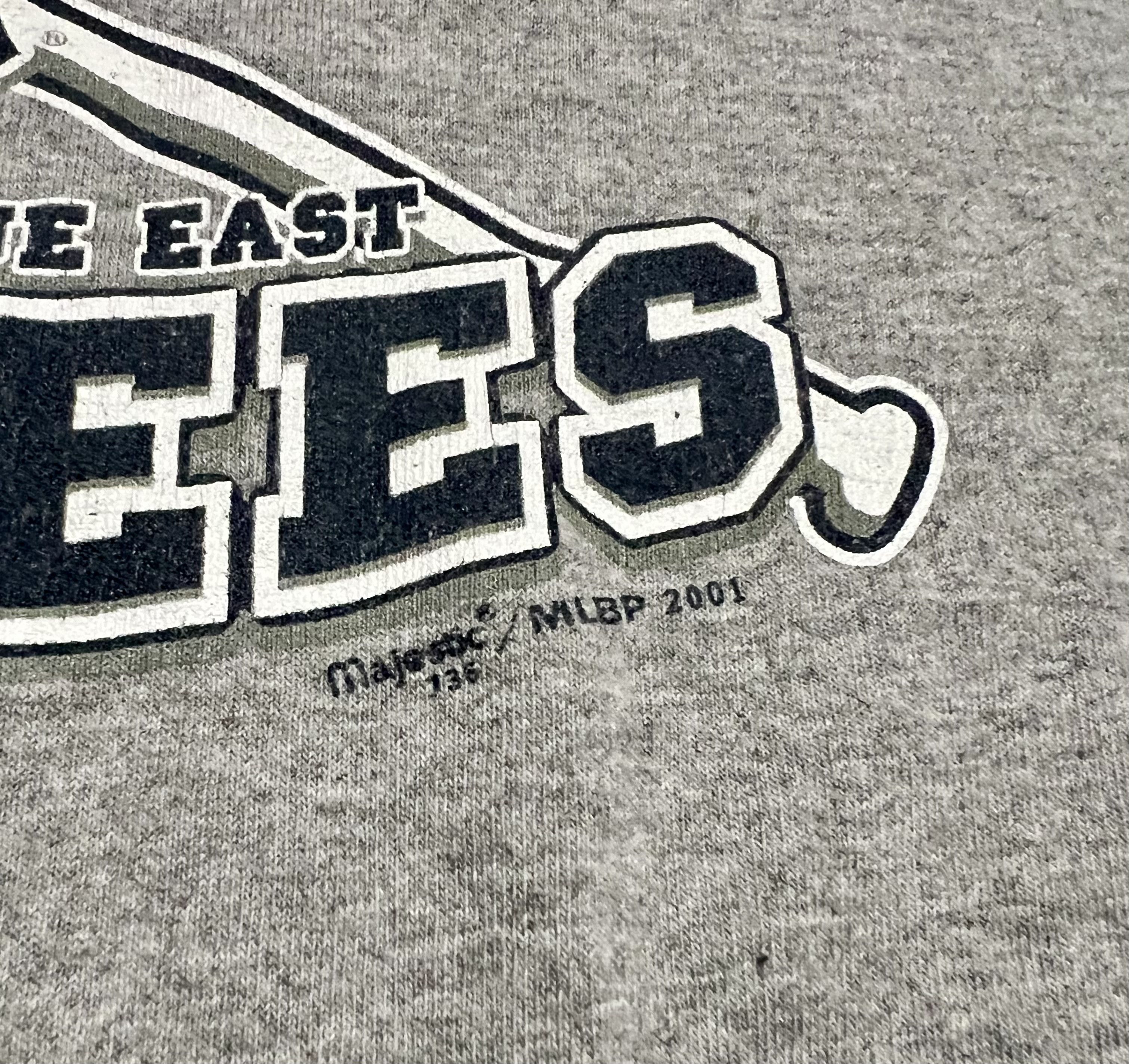 Majestic New York Yankees 2001 Majestic Y2K Vintage Graphic T-Shirt Size US XL / EU 56 / 4 - 3 Thumbnail