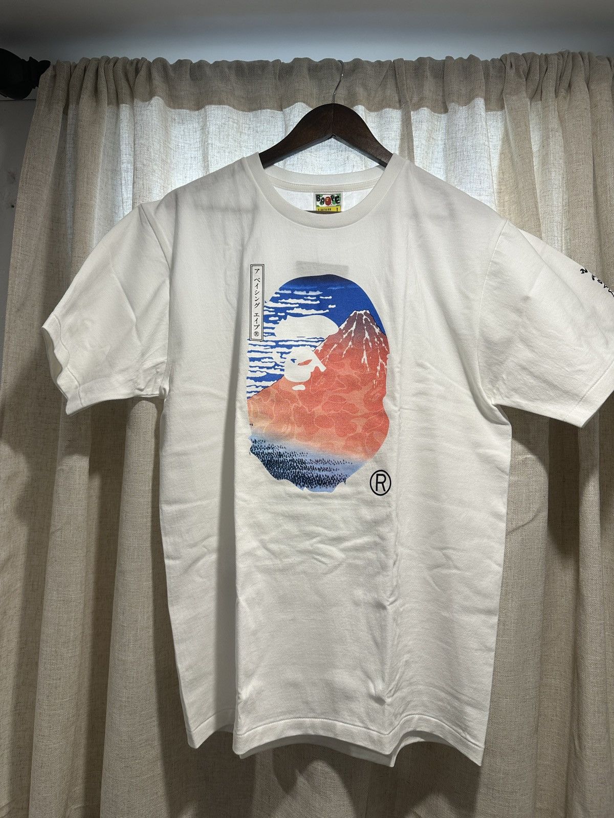Bape Bape x ukiyo-e fuji tee Size US L / EU 52-54 / 3 - 1 Thumbnail
