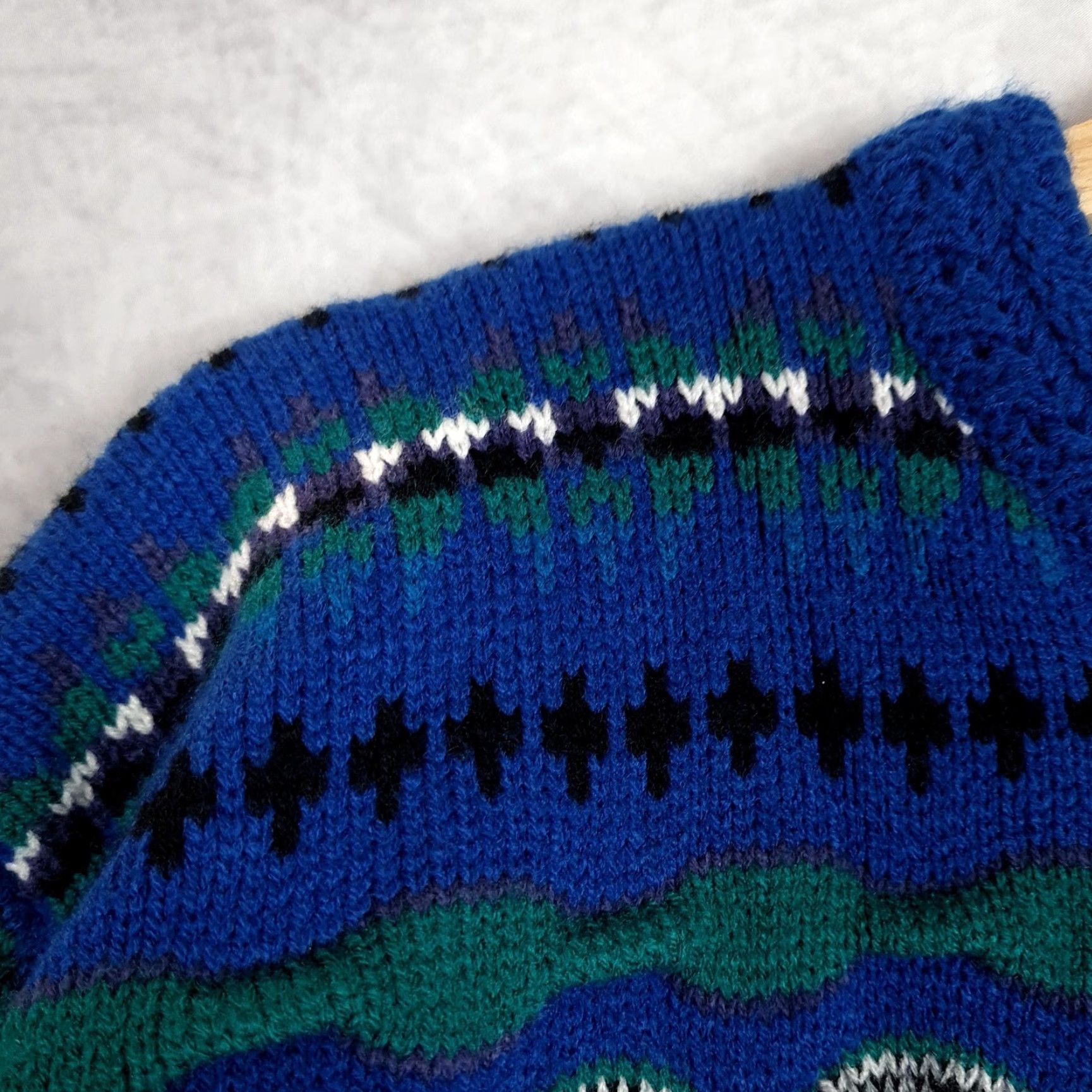 Vintage VINTAGE Concrete Sweater Mens Large Blue 3D Knit Geometric Chunky Crewneck 90s Retro Streetwear Size US L / EU 52-54 / 3 - 5 Thumbnail