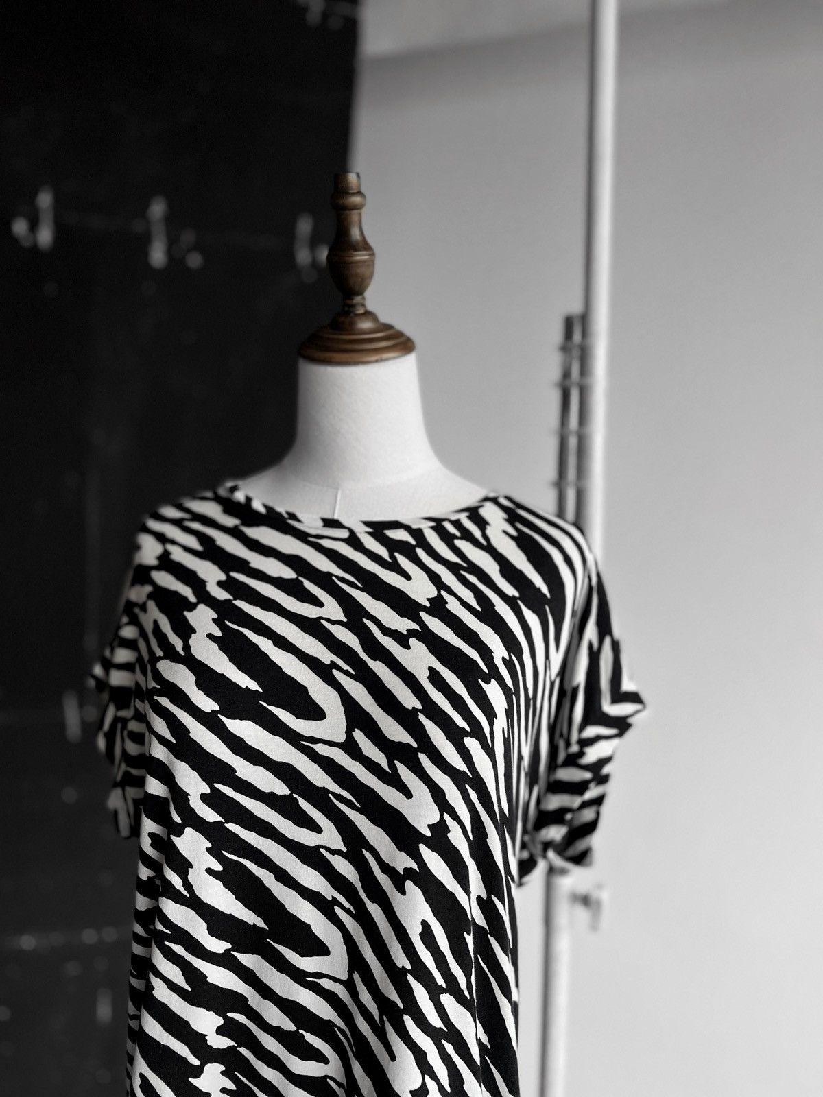 Designer × Other Monari Womens Zebra Black White Short Sleeve Blouse Top Size M / US 6-8 / IT 42-44 - 2 Thumbnail