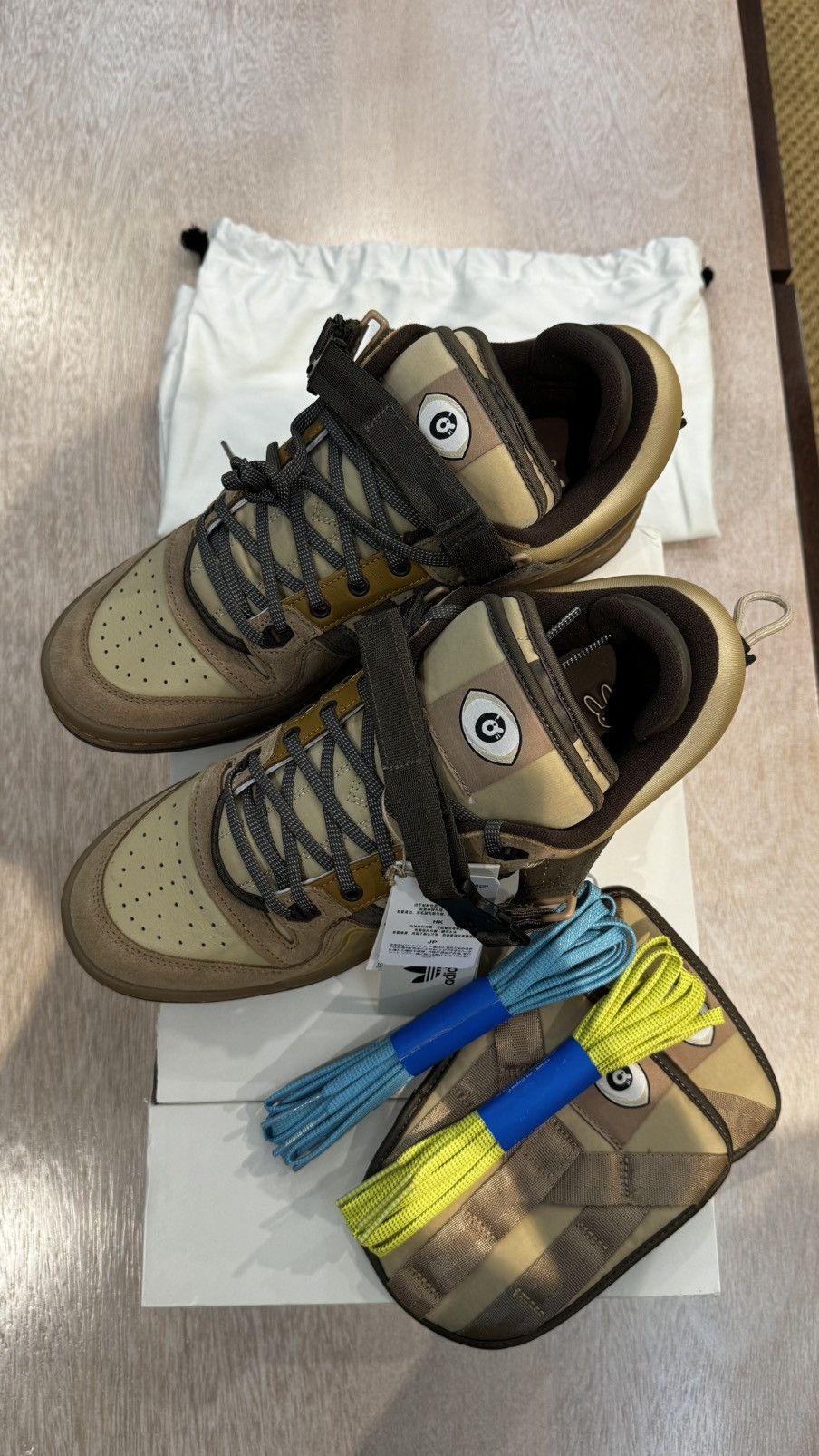 Adidas forum x bad bunny