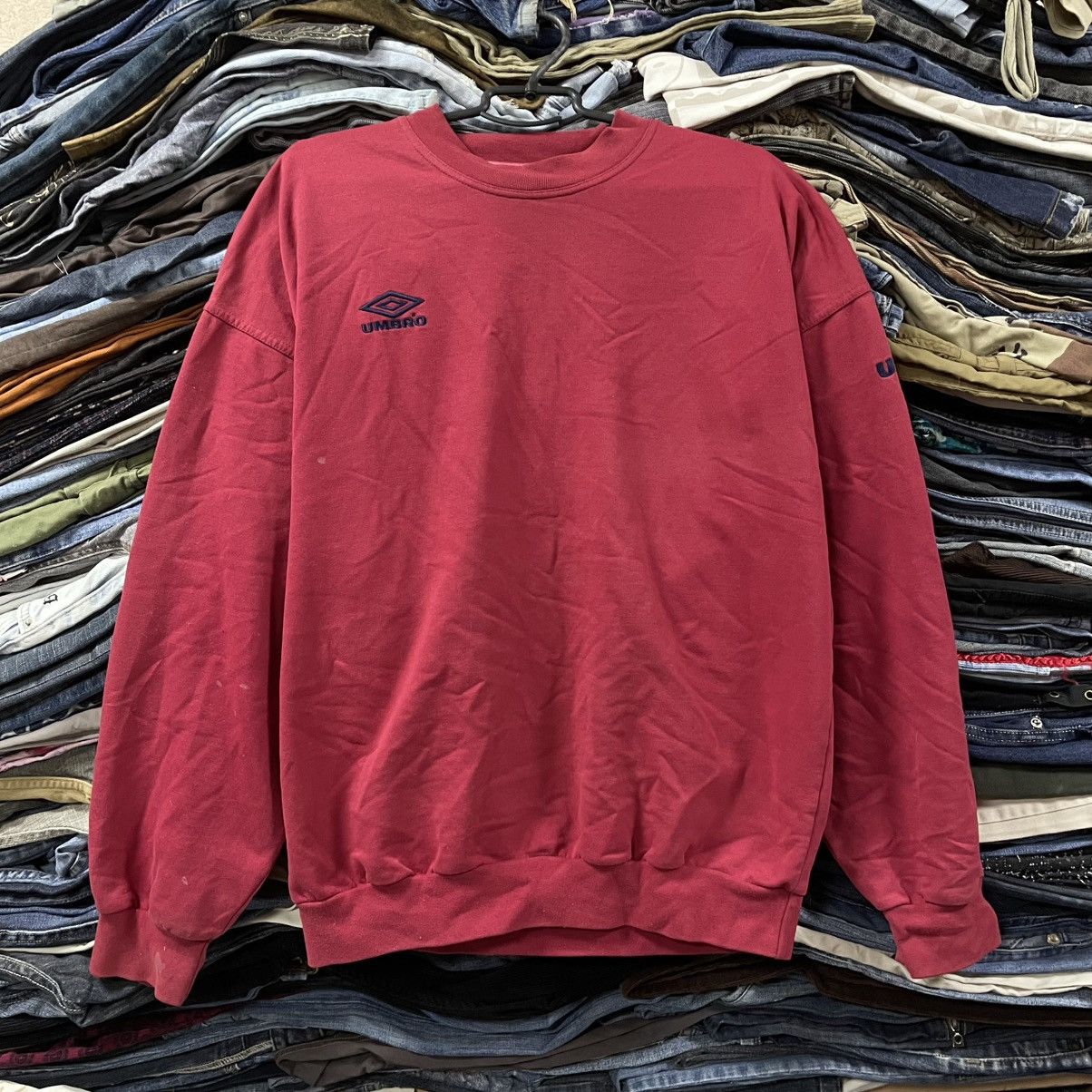 Vintage Vintage Umbro Logo Crewneck Y2K Streetwear Swag Red Boxy L Size US L / EU 52-54 / 3 - 2 Thumbnail