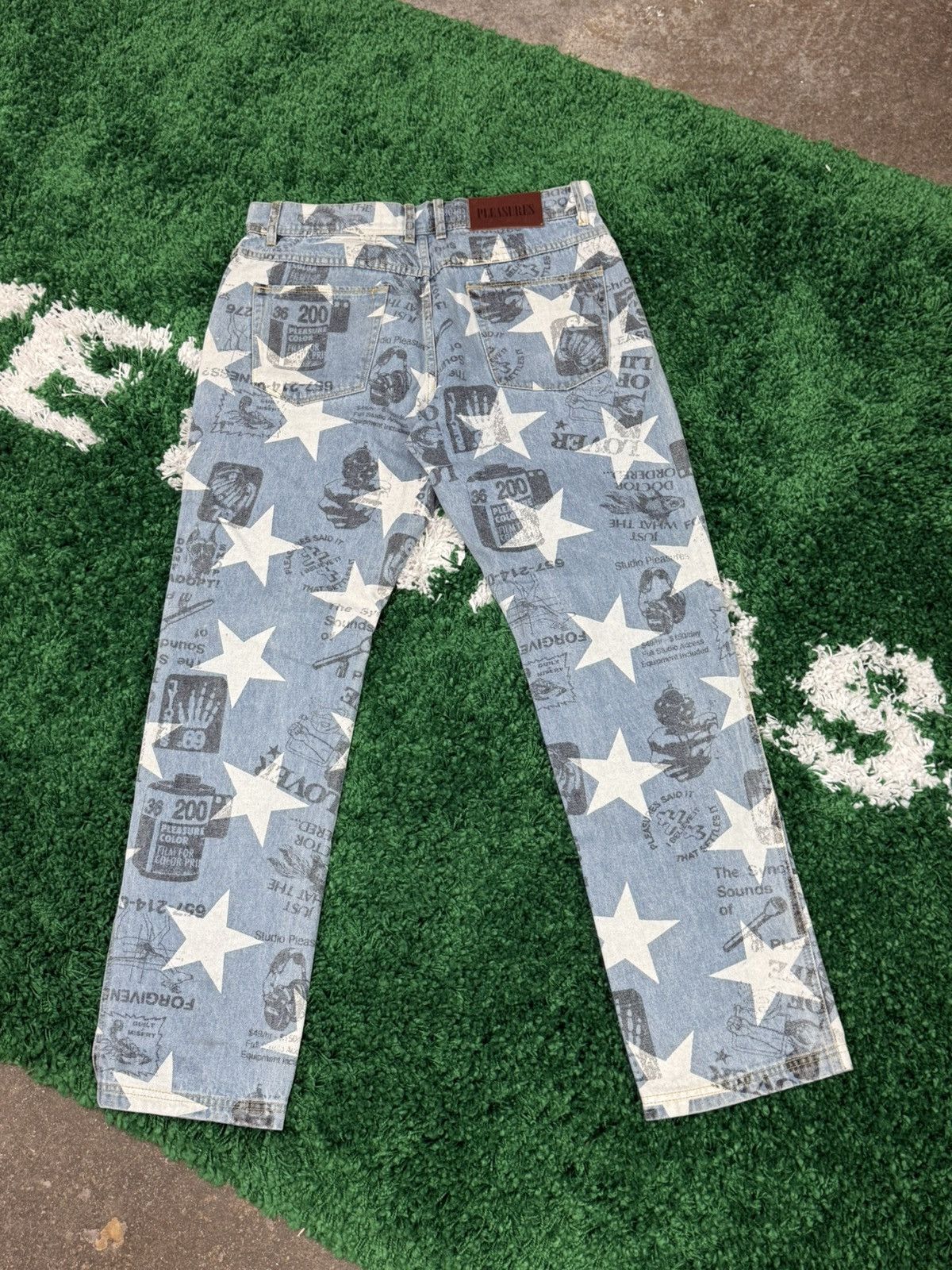 Pleasures Pleasures Star Logo Denim Jeans Sz. 32 Print Logos Size US 32 / EU 48 - 3 Thumbnail